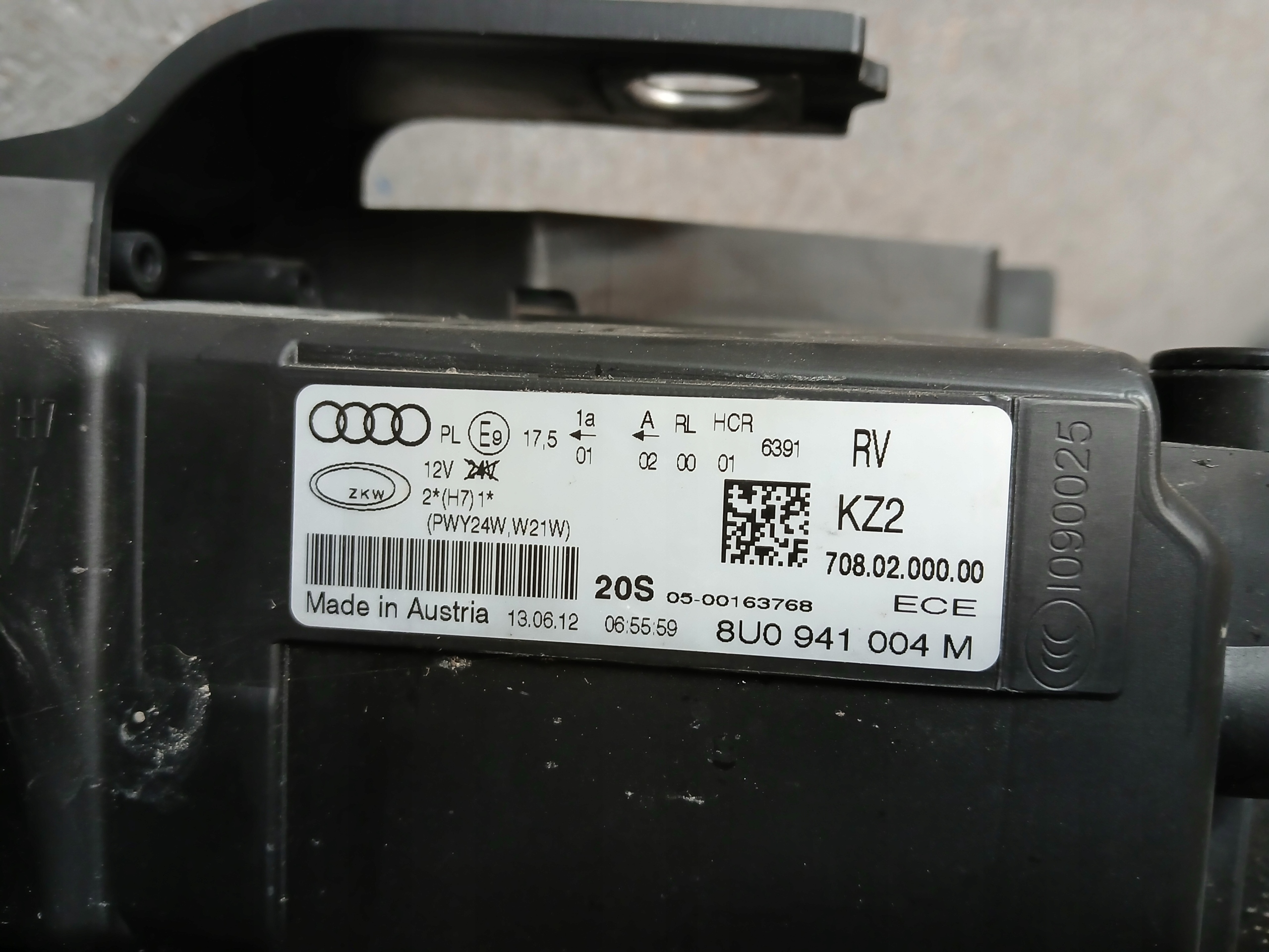 light front right AUDI Q3 8U 11- 8U0941004M