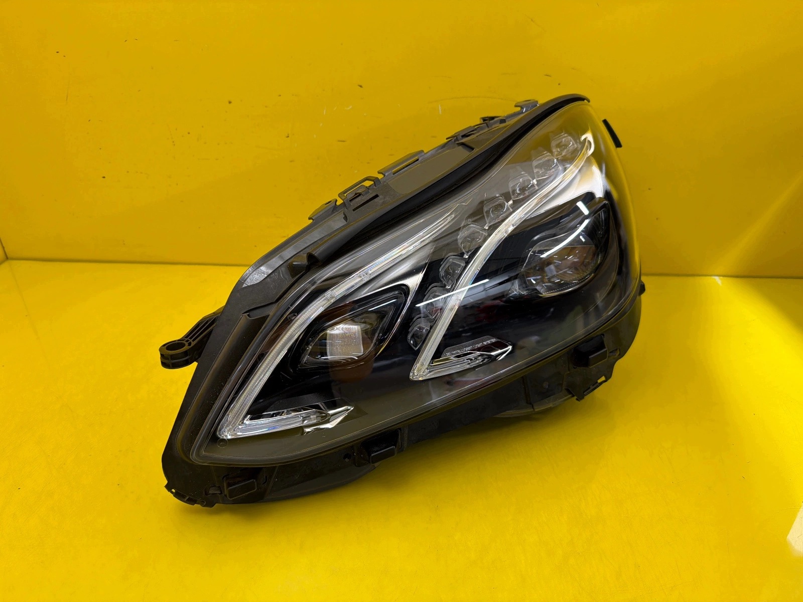 light left front Mercedes E-Klasa W212 Lift Led A2129062539