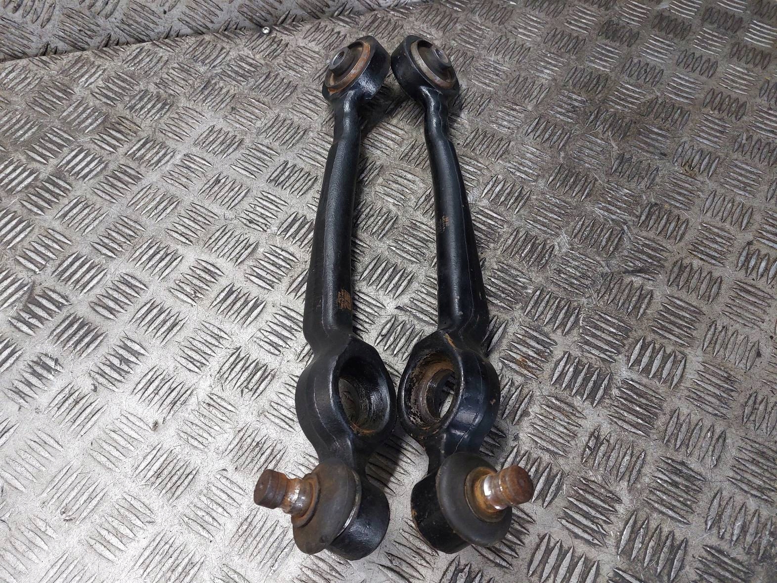 arm left front + right front AUDI A6 C4