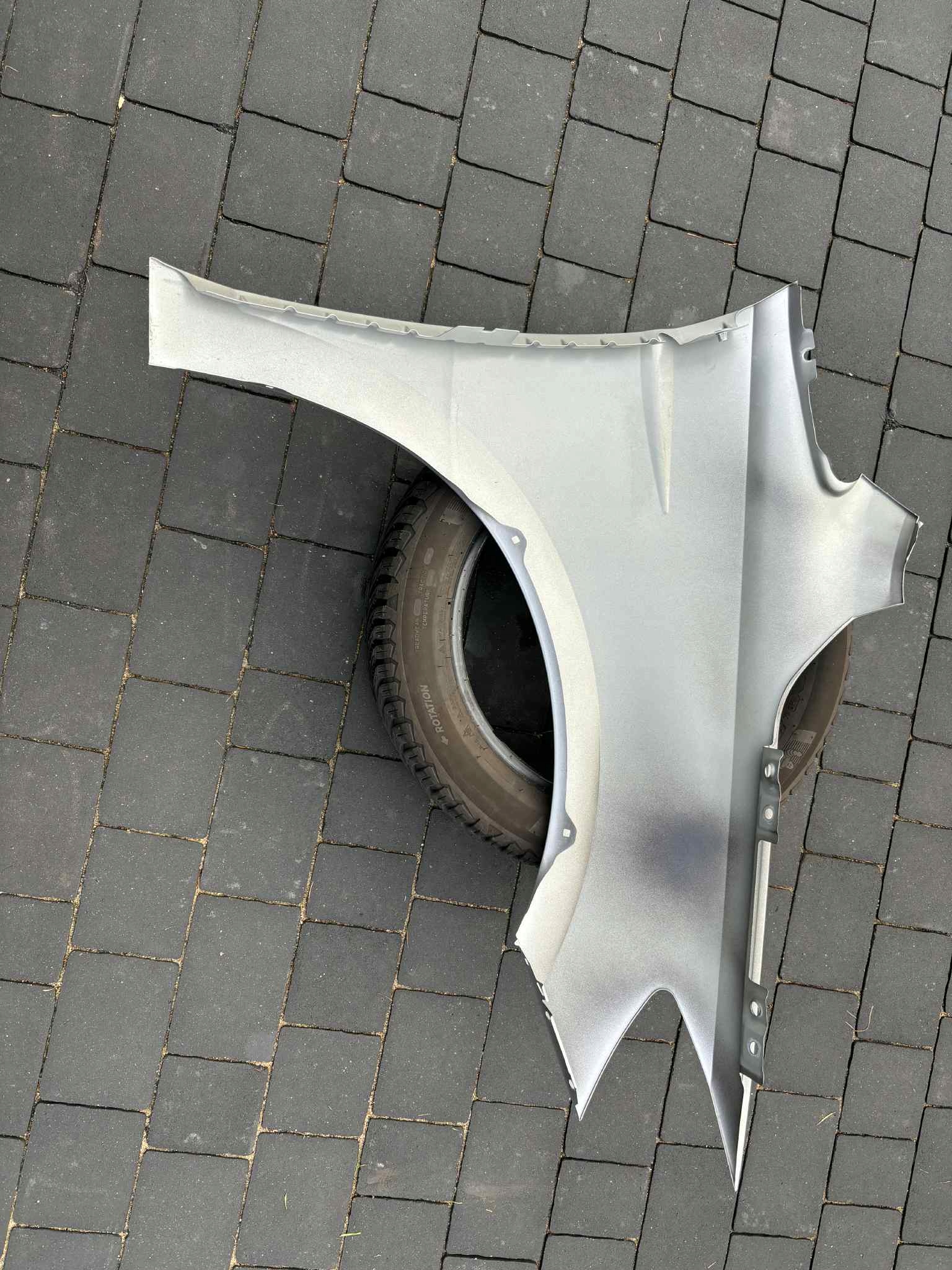 fender left front VW TOURAN II 5TA 5TA821105