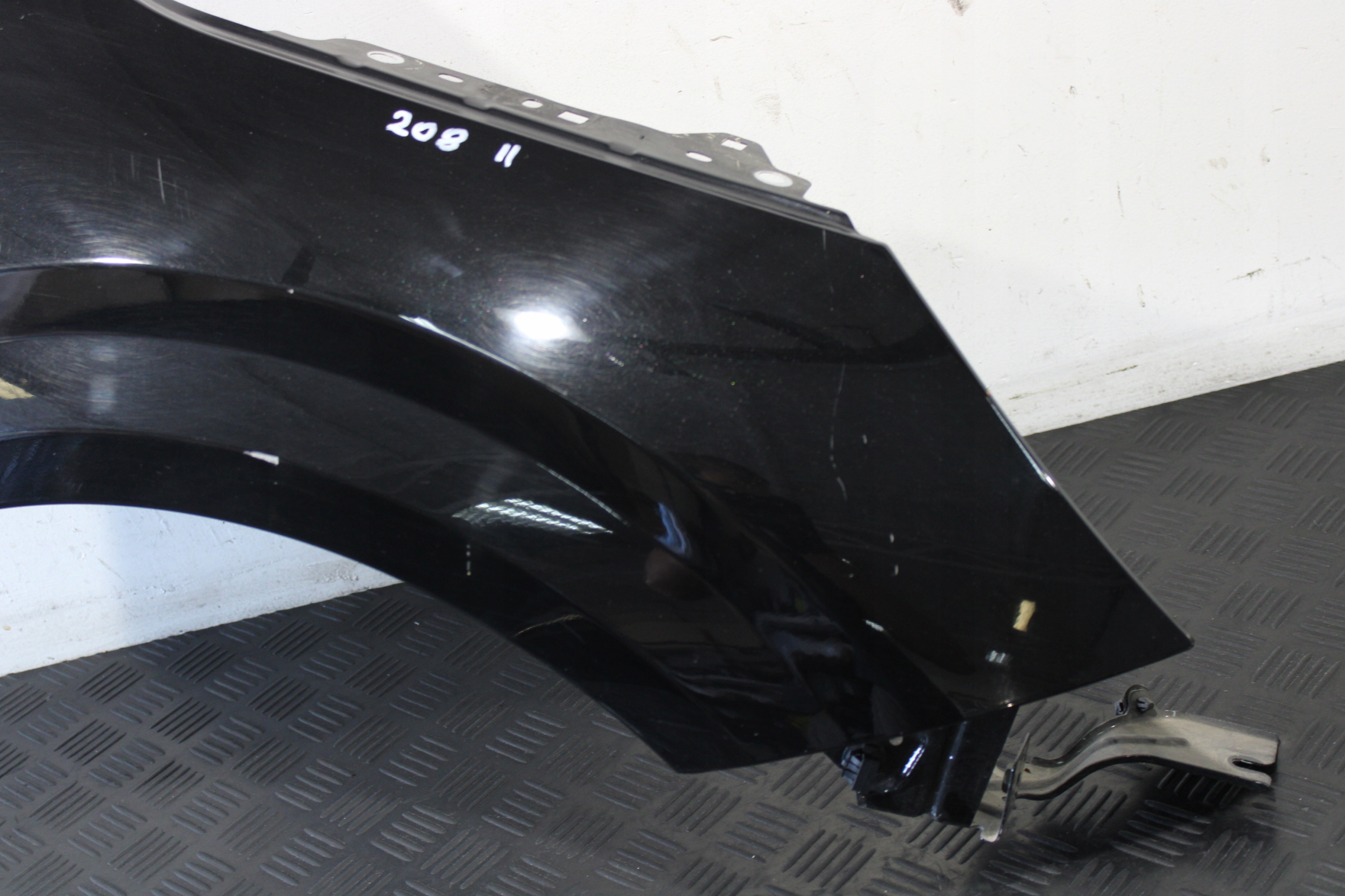 fender right front PEUGEOT 208 II 2