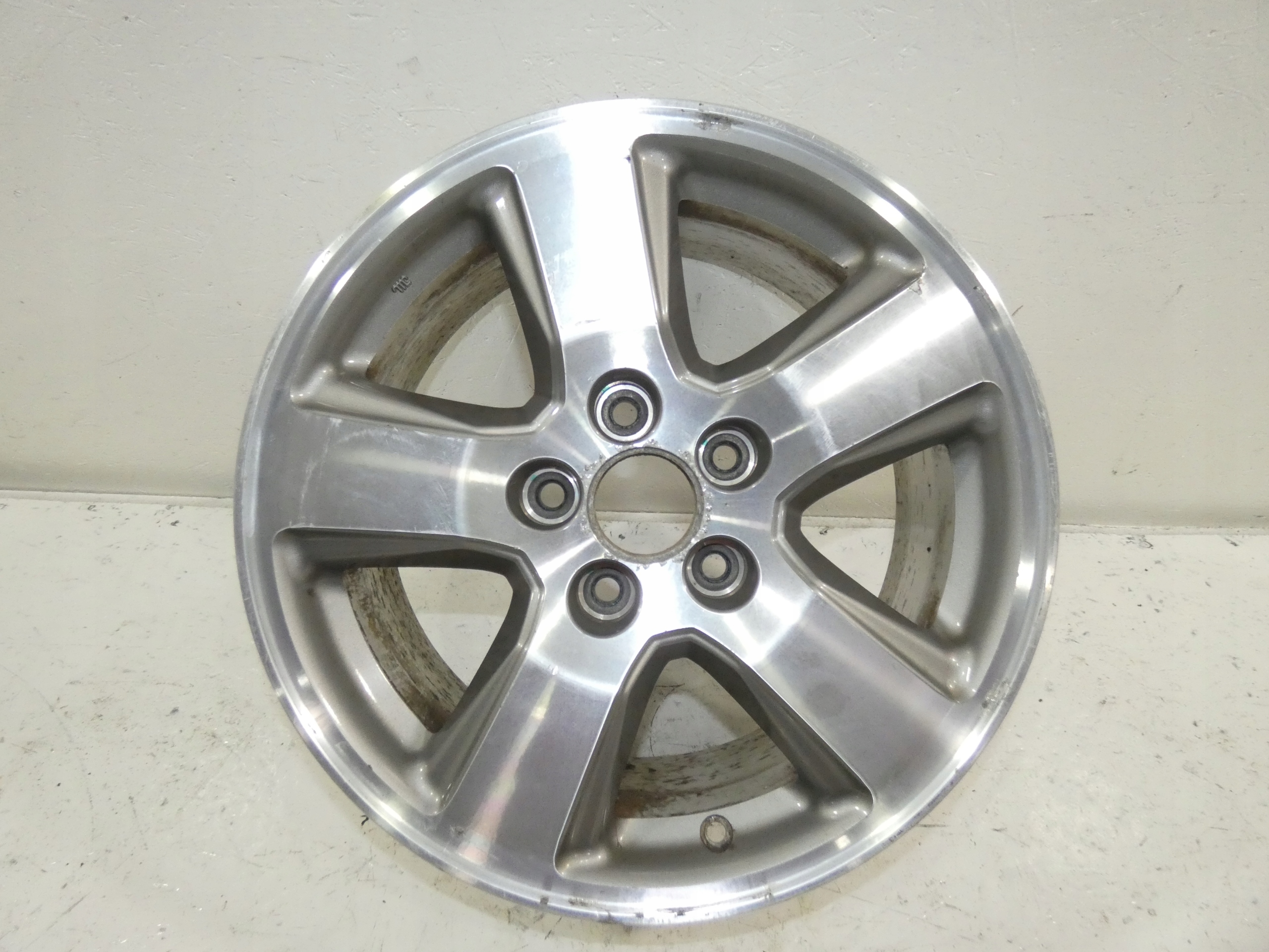 Honda cerchio di alluminio 17 SZA775E