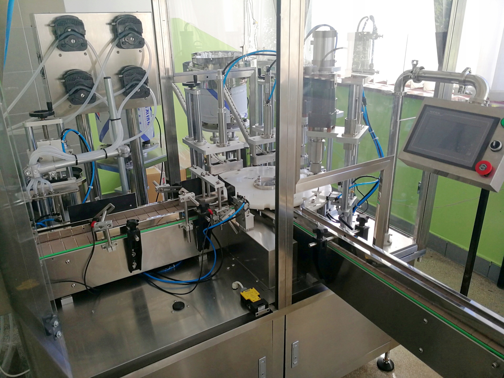 AUTOMATYCZNA LINIA ROZLEWAJĄCA POMPY PERYSTALTYCZNE 4 GŁOWICE Model AL-422 4/2