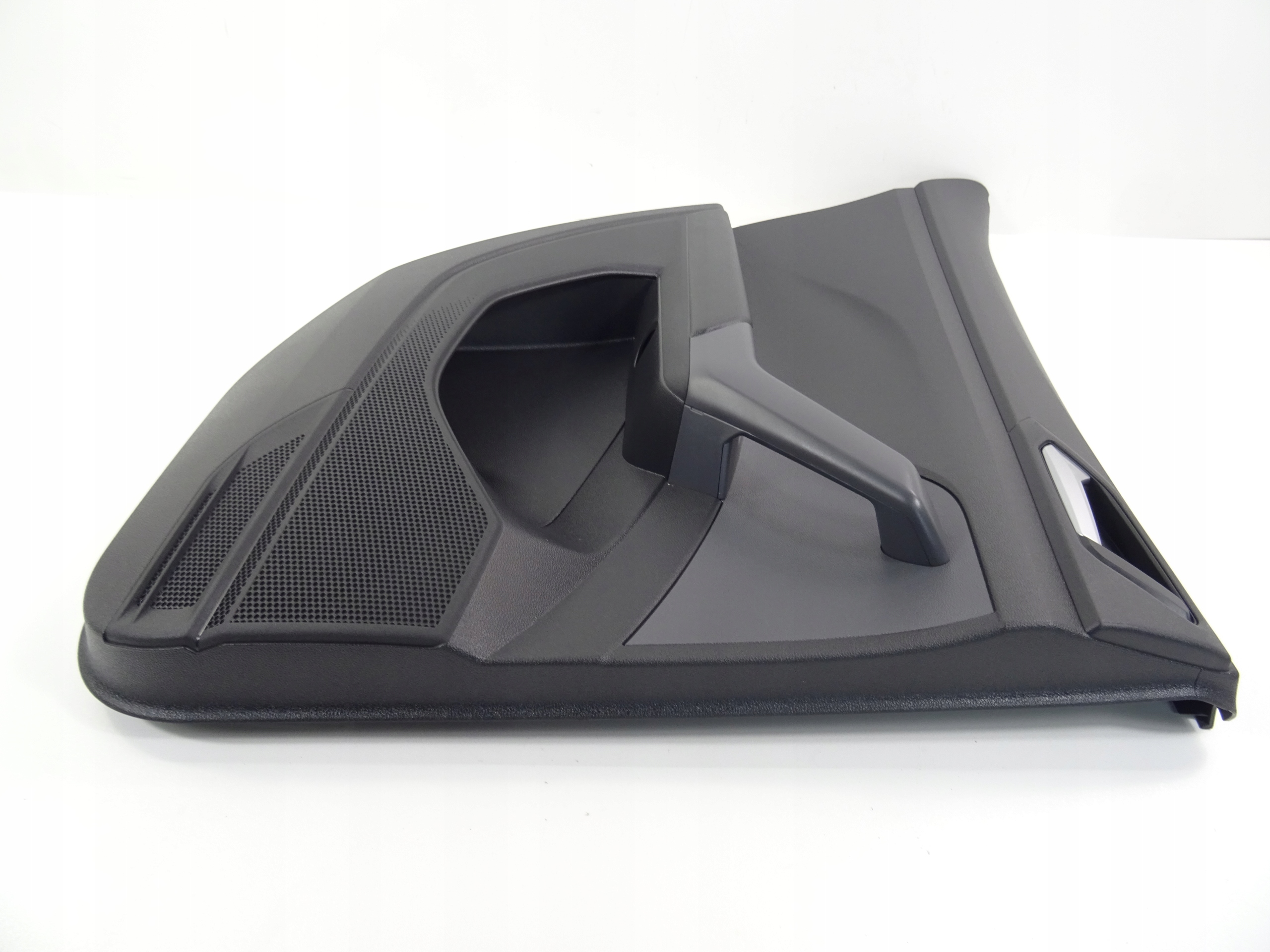 vw дверные карты левый зад 2GM867211