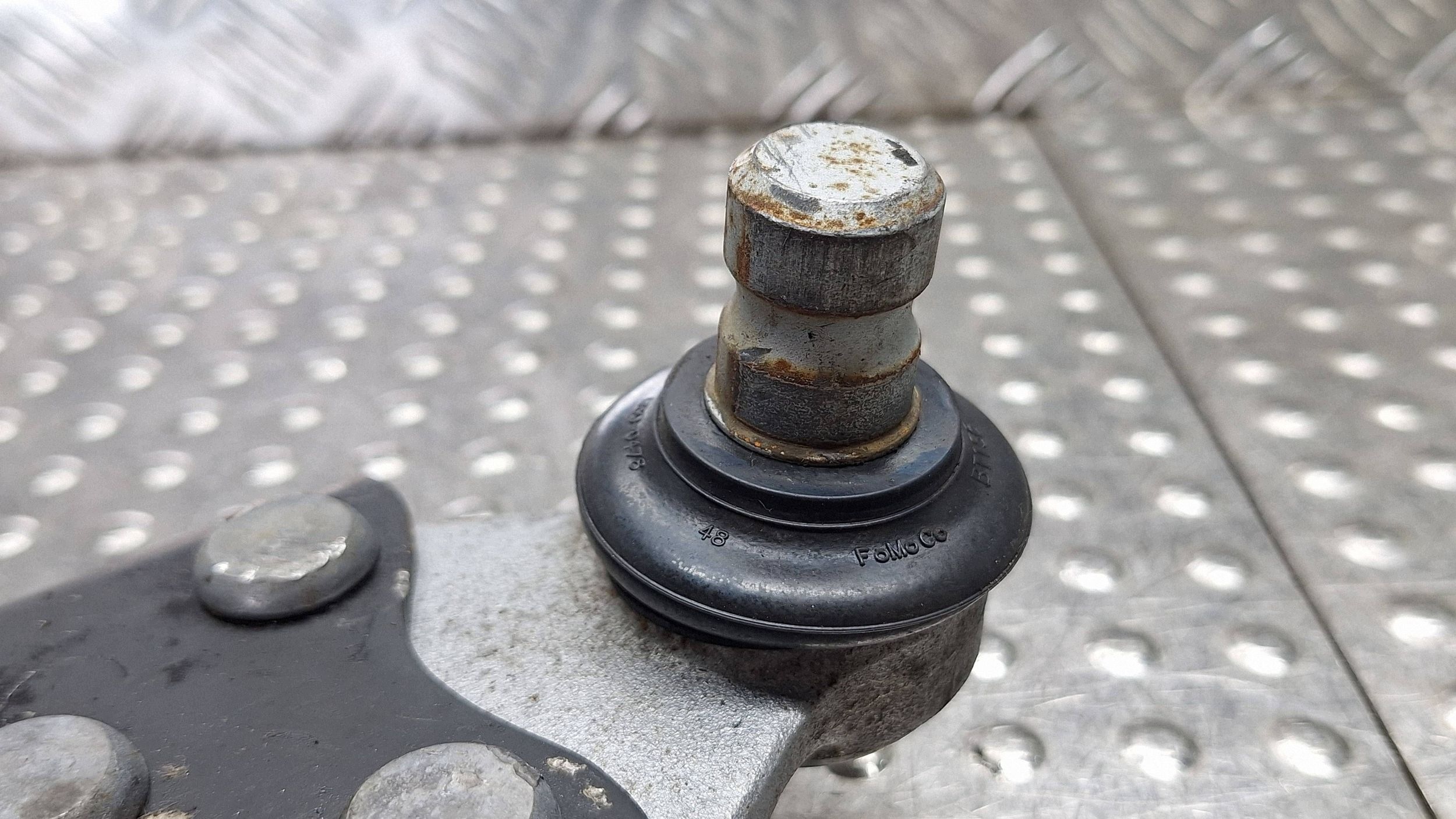 arm left front JX61-3A424-AEB FORD FOCUS MK4