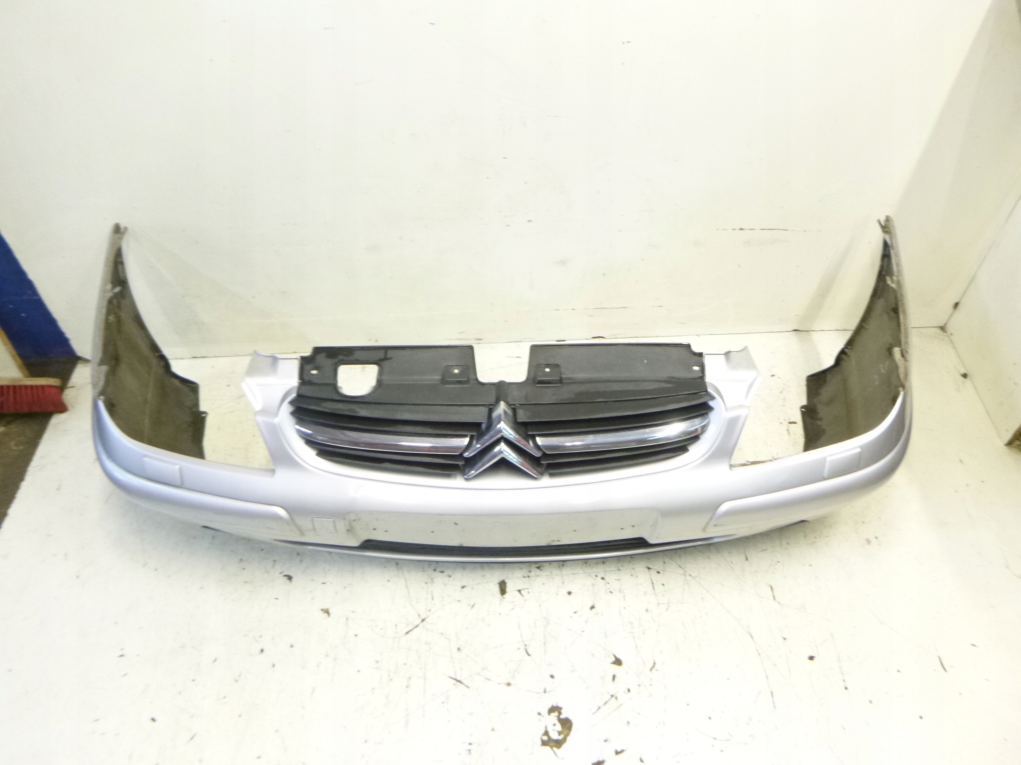 Frontstoßstange Citroen C5 EYCC 2002 9632357677