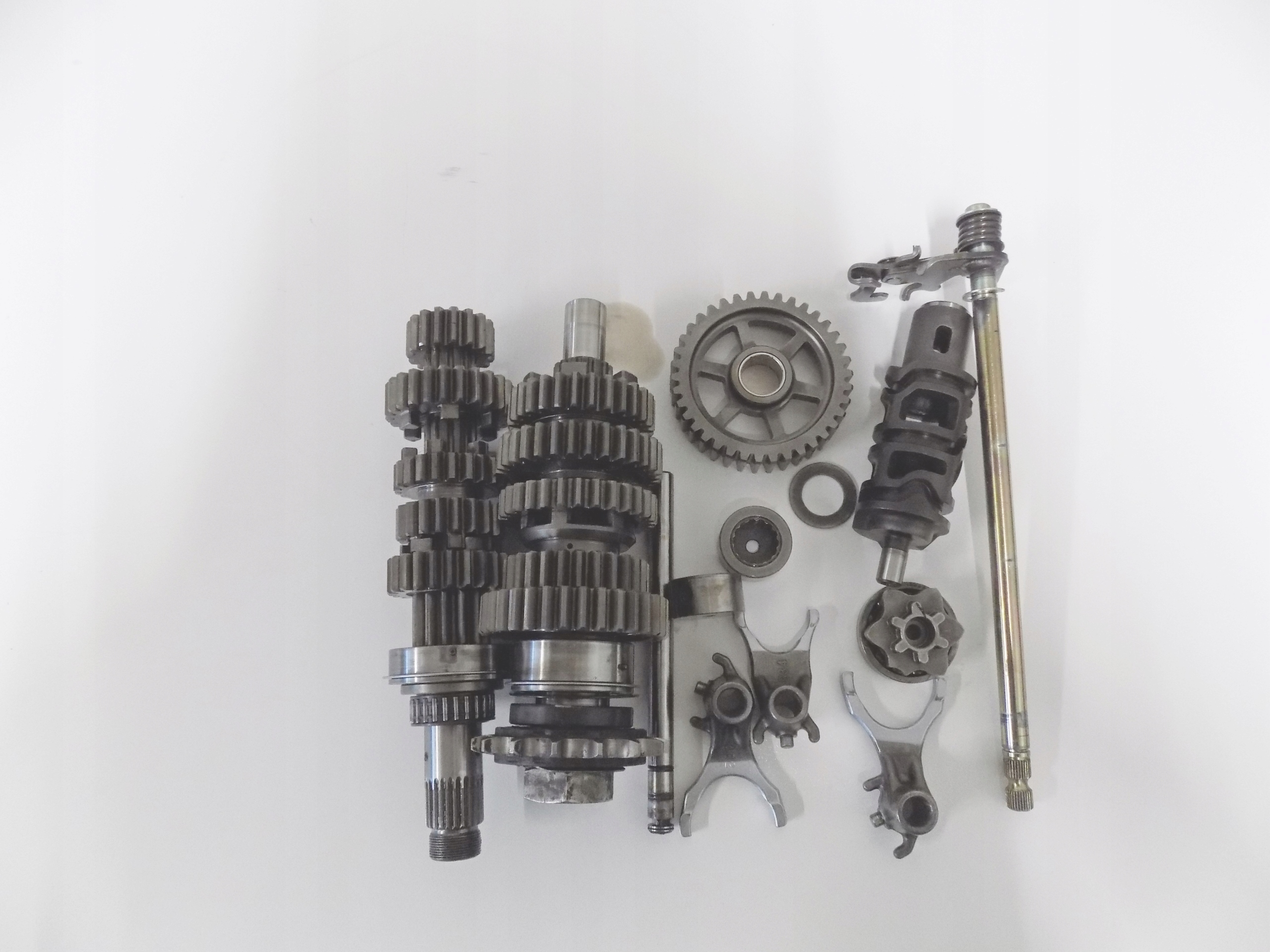 TRIUMPH DAYTONA 600 SKRZYNIA BIEGOW