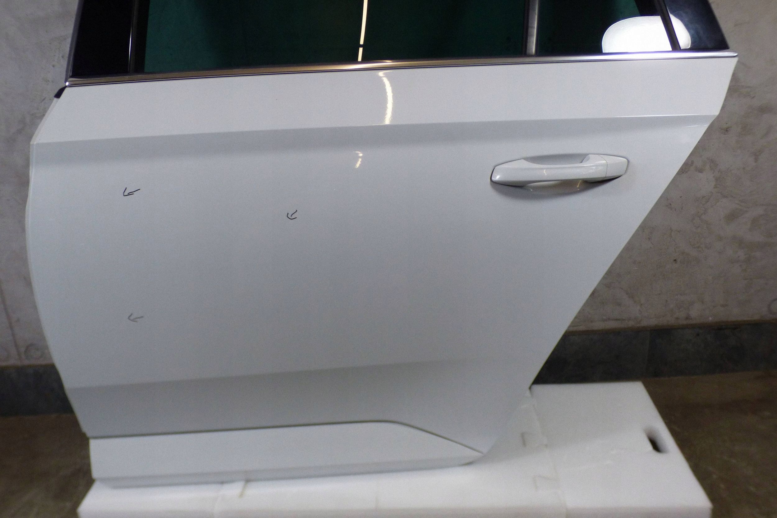 Tür links heck st.BDB ORYG.LAKIER LF9E SKODA SUPERB III KOMBI