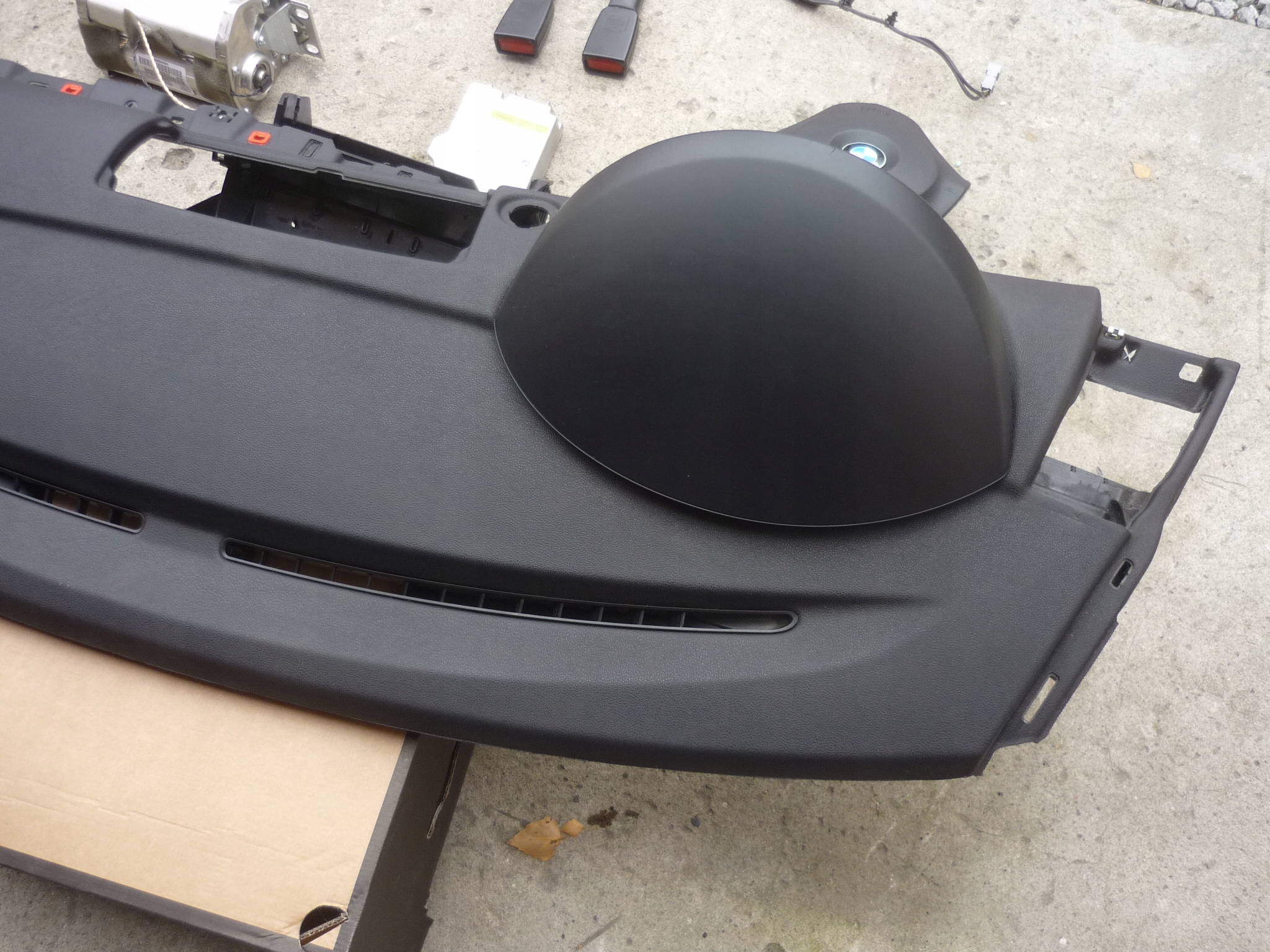 торпеда + Подушки + + BMW 1 E87 E81 E82 E88 хорошее черный