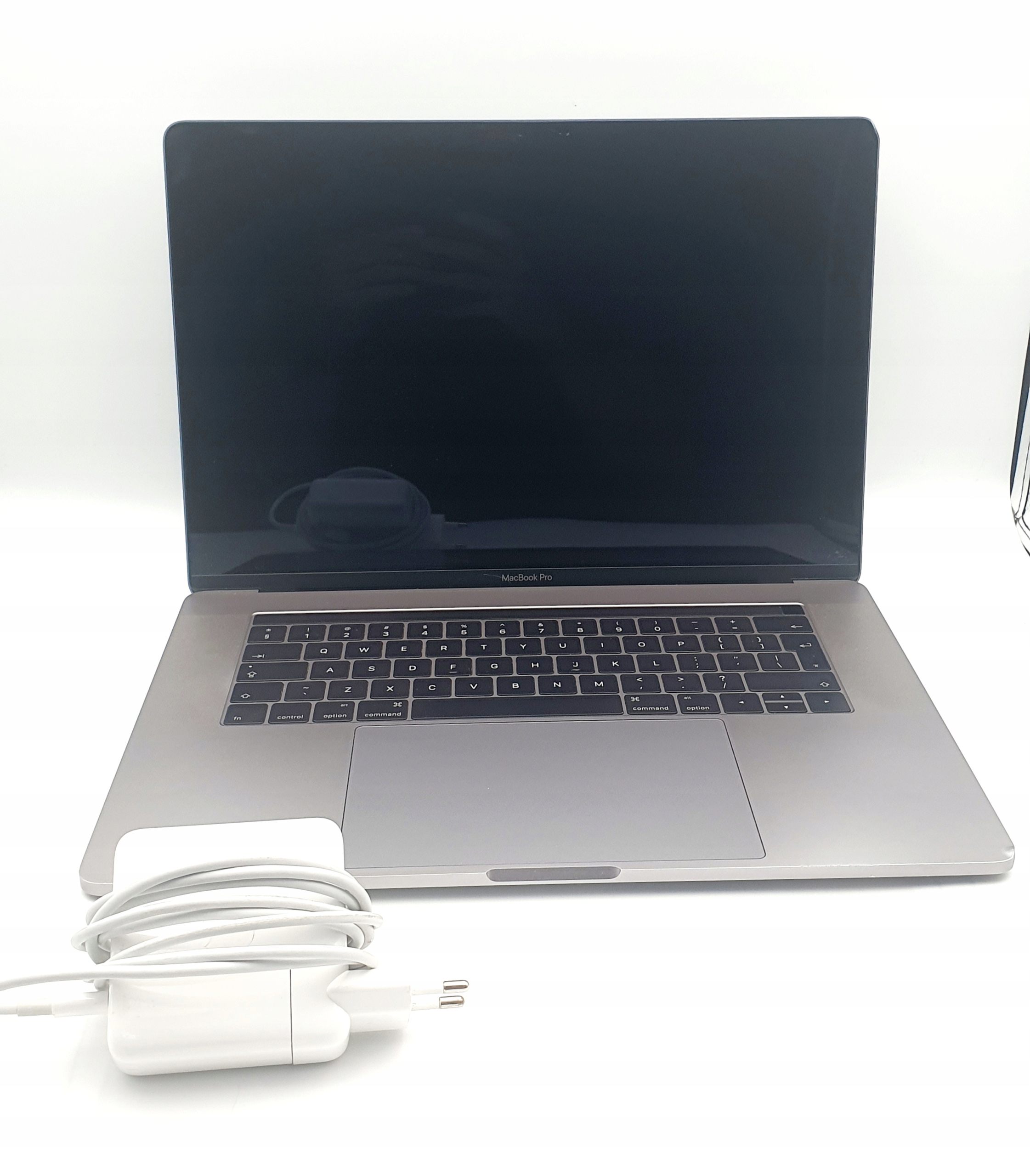 Macbook Pro 2016 w Laptopy, notebooki, ultrabooki Apple