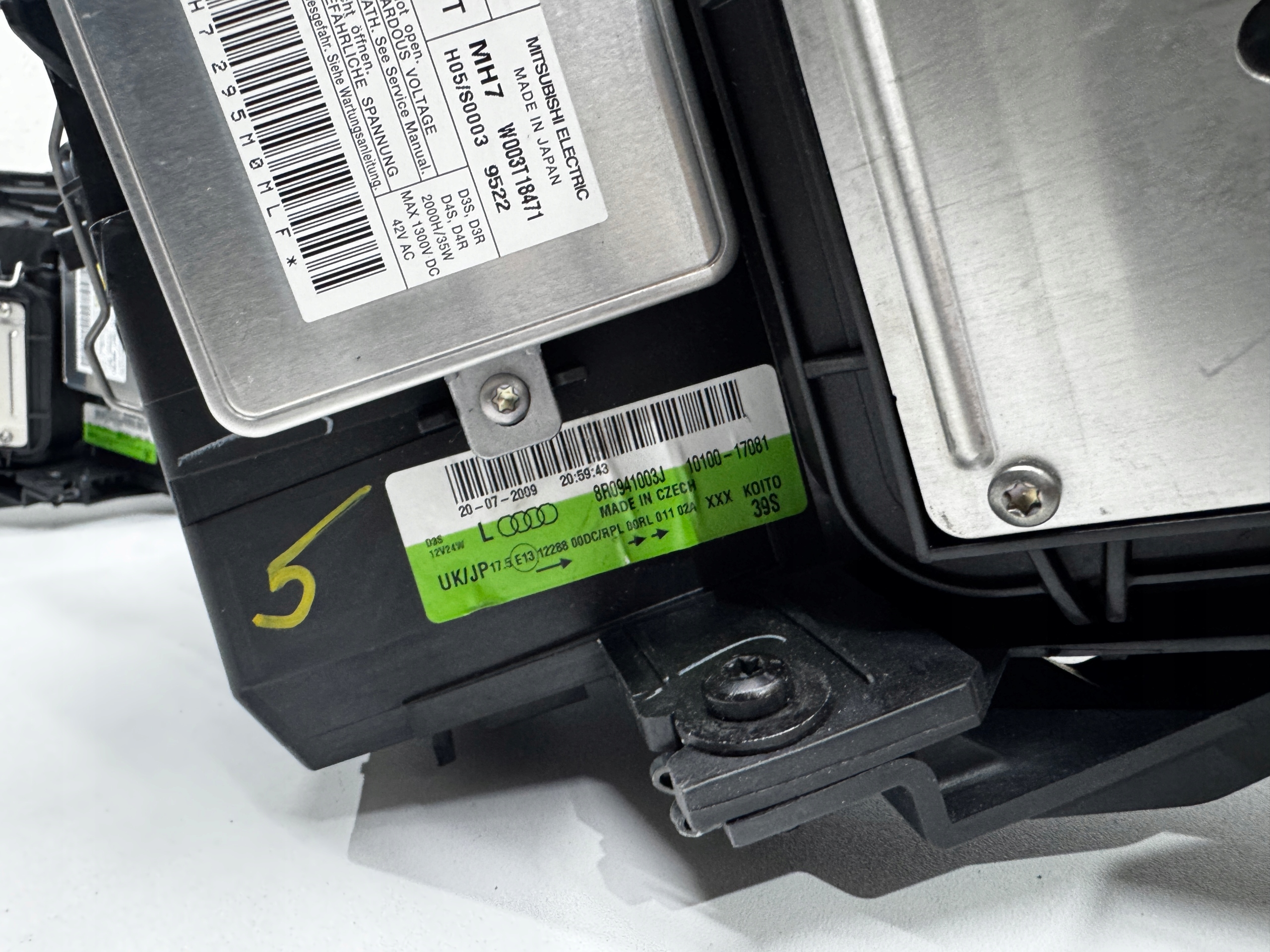 Audi Q5 8R0 фара led правая левая 8R0941004AF 8R0941003AF