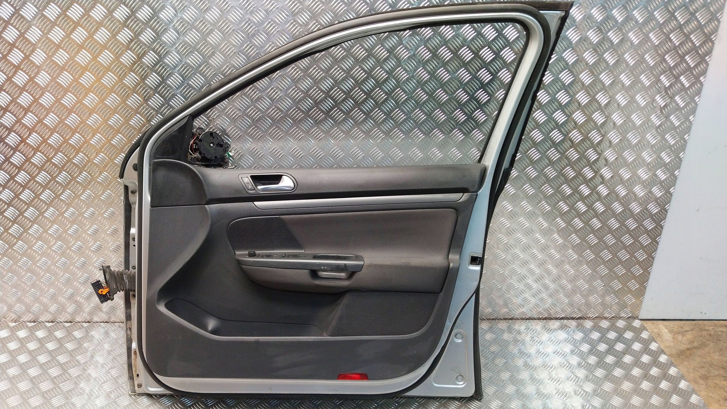 Tür vorne rechts VW JETTA V GOLF KOMBI 05