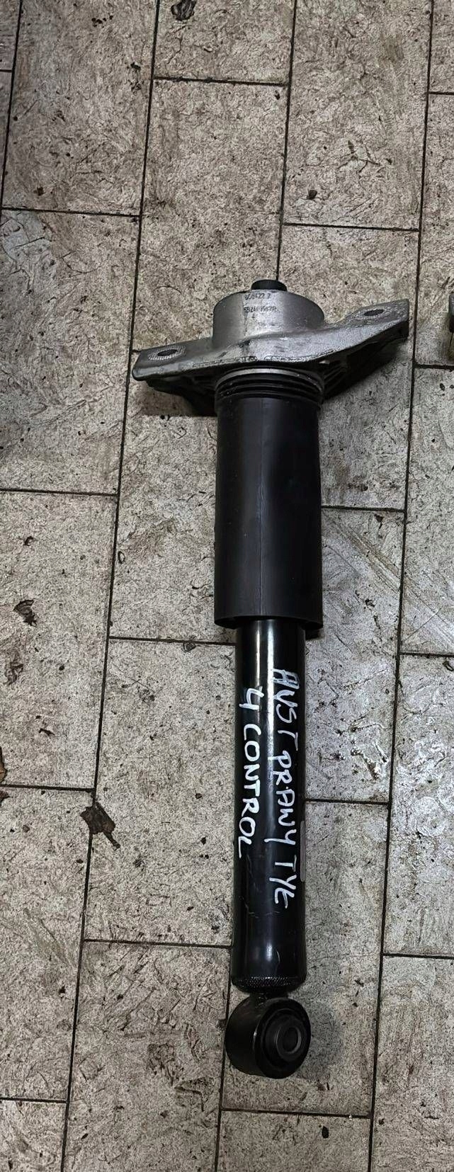 shock absorber rear rear part side right Renault Austral 562108057R 4control