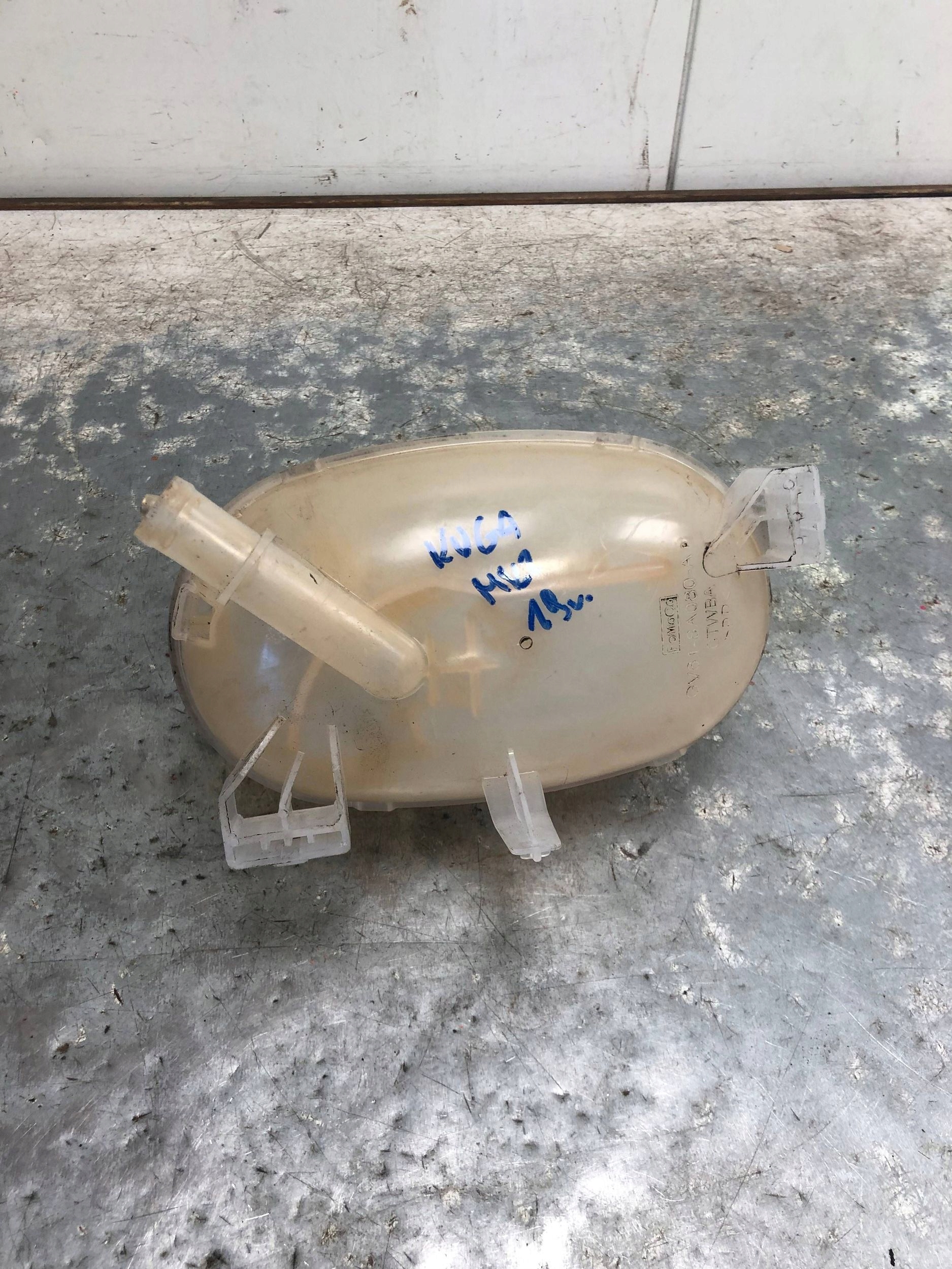 Réservoir eau FORD KUGA MK2 GV61-8A080-AD
