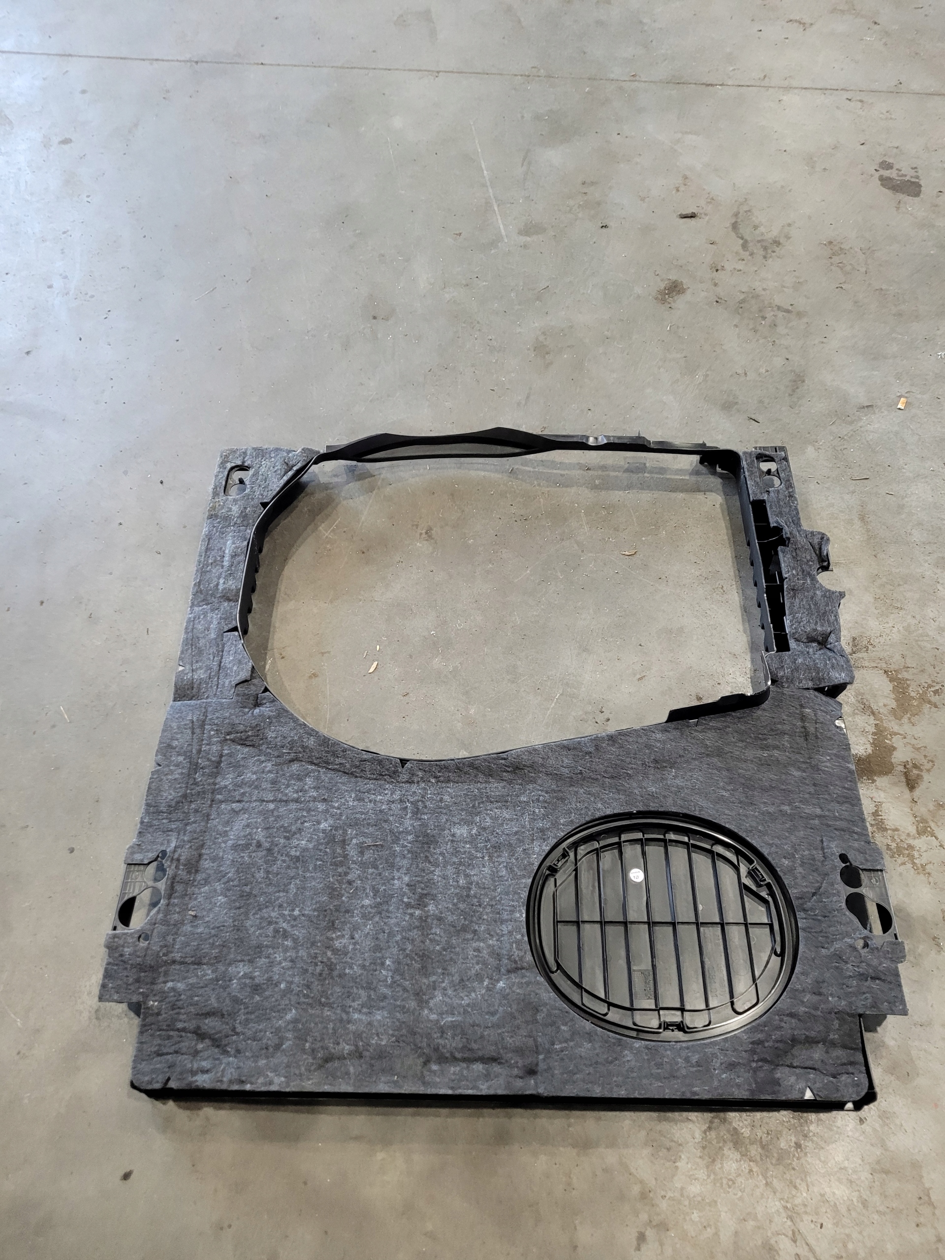floor boot AUDI A6 C6 AVANT 4F9864797A