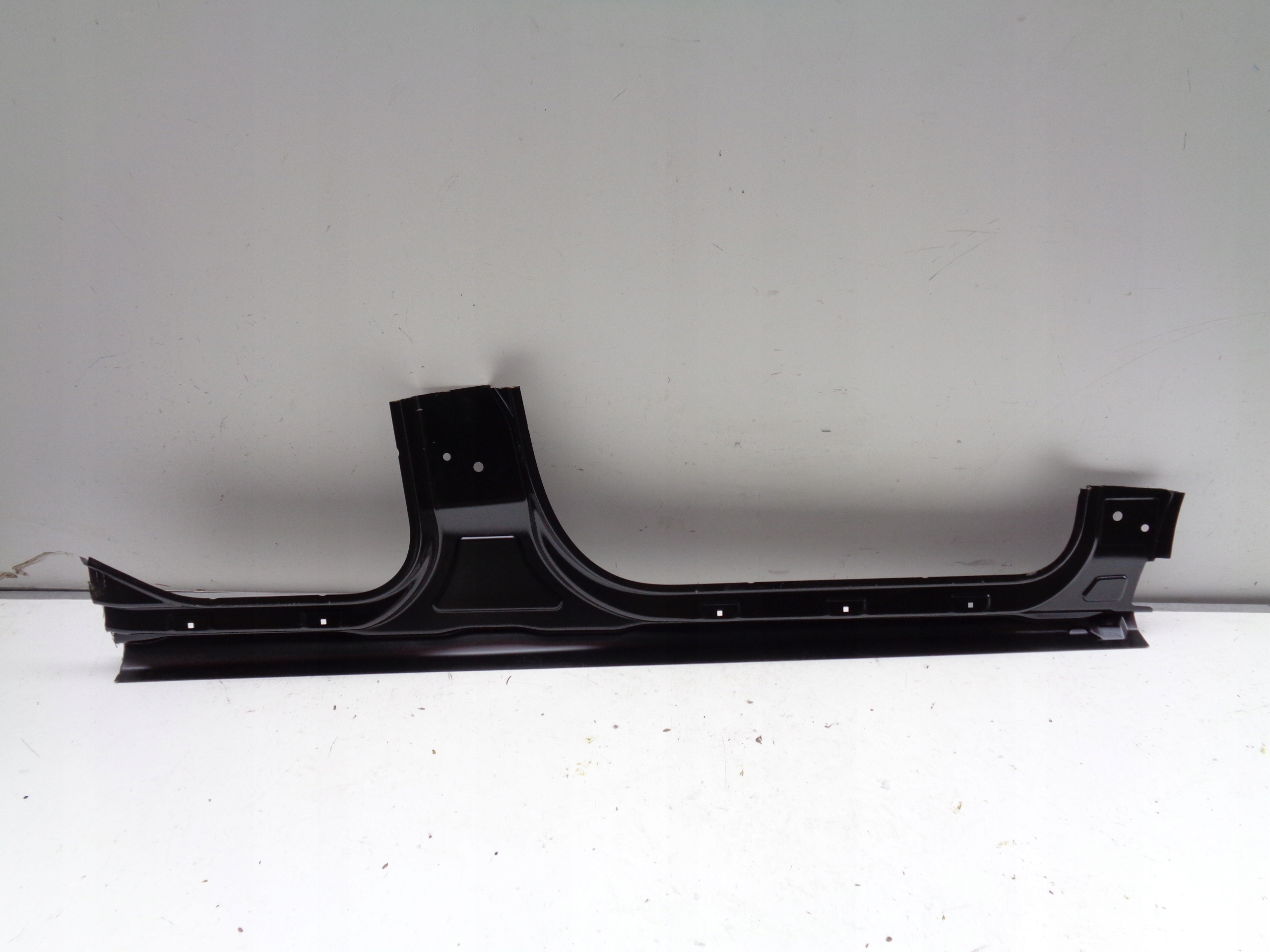 PRÓG LEWY PRZEDNI SEAT ALTEA XL 5P 5P8 Producent części SEAT OE