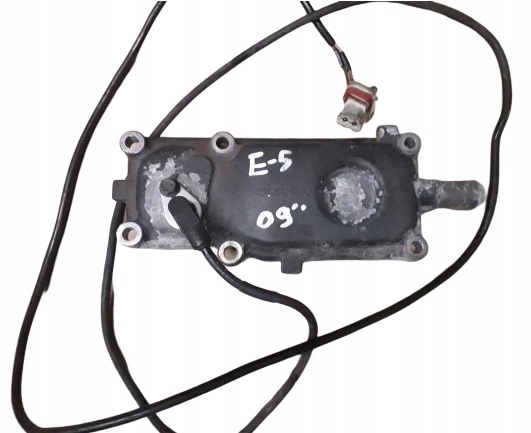 SCANIA КРЫШКА ТЕРМОСТАТА