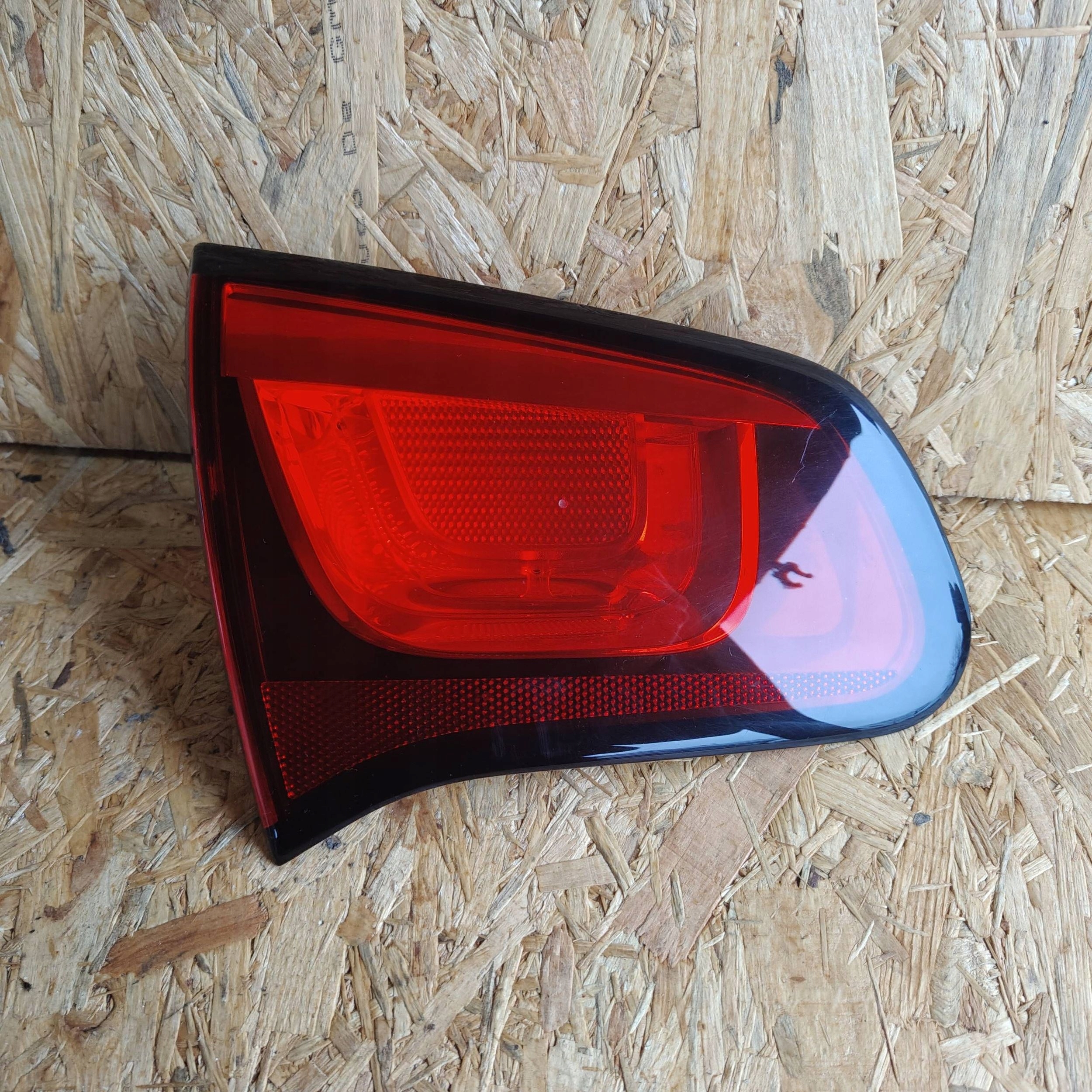 light rear w klapie rear part side left Citroen C3 9685225580