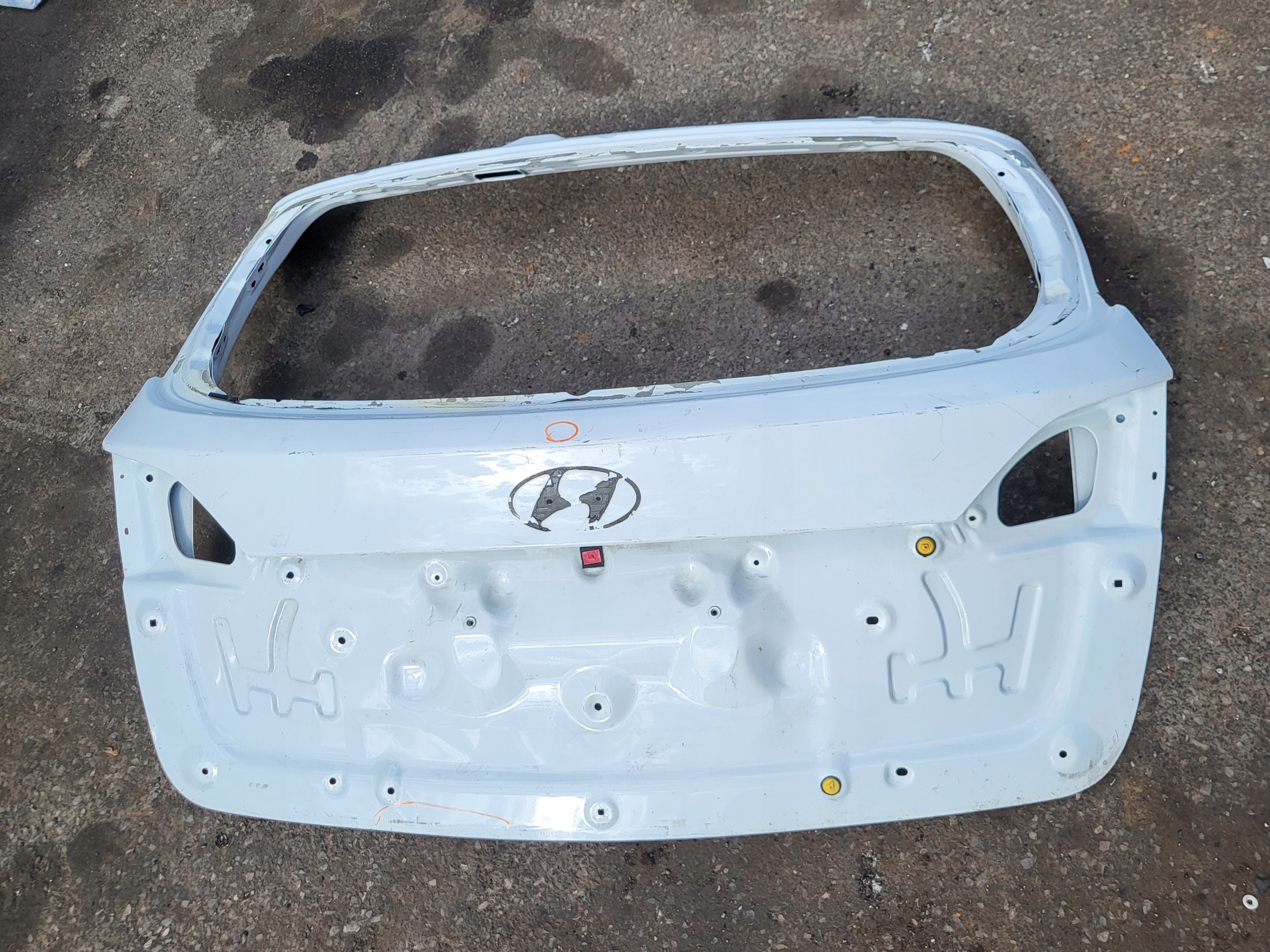 boot doors boot HYUNDAI i40 KOMBI OE BIALA