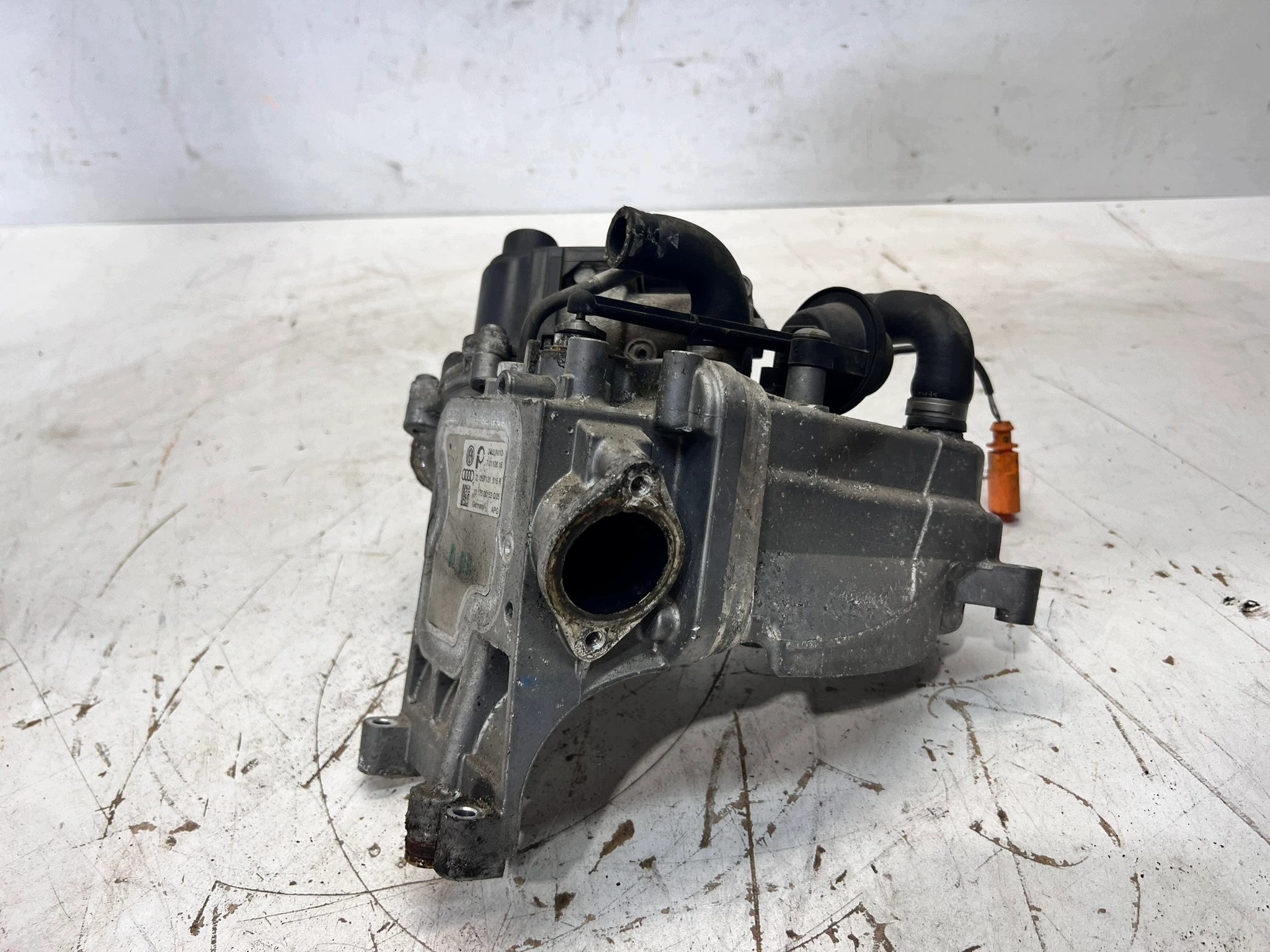 Abgaskuehler AGR EGR Sensor AUDI 3.0 TDI 059131515R