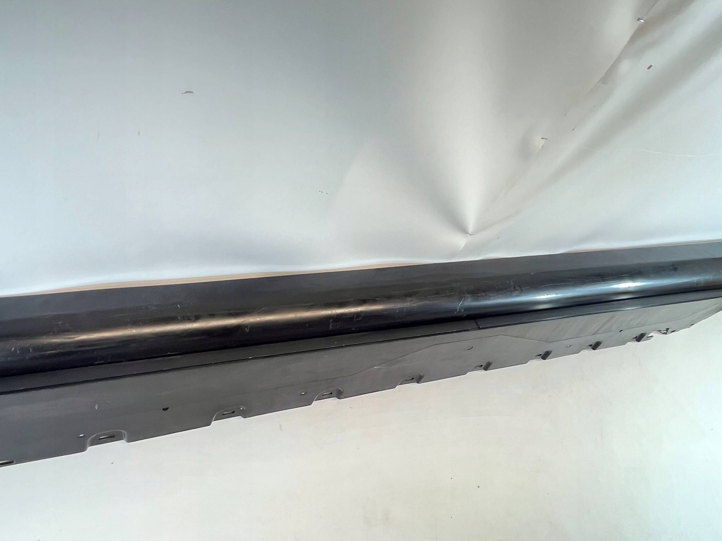 moulding threshold BMW 7 G70 51779464161