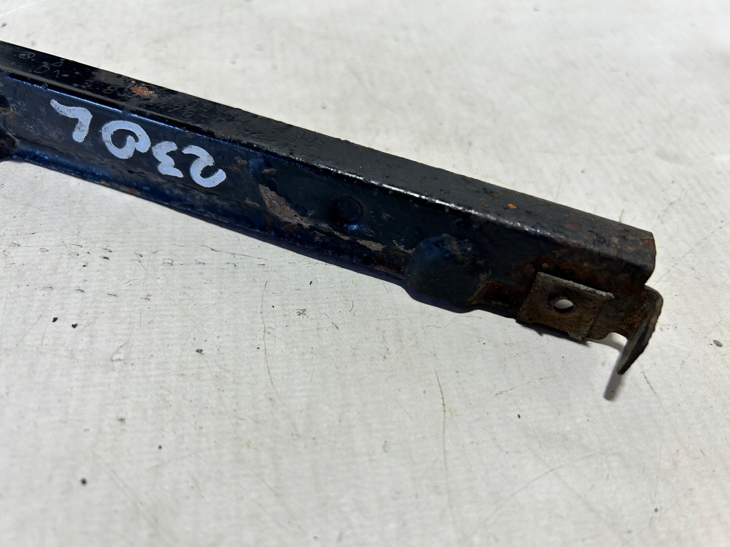 bumper bracket MERCEDES SL R230 W230 left front 2308800514