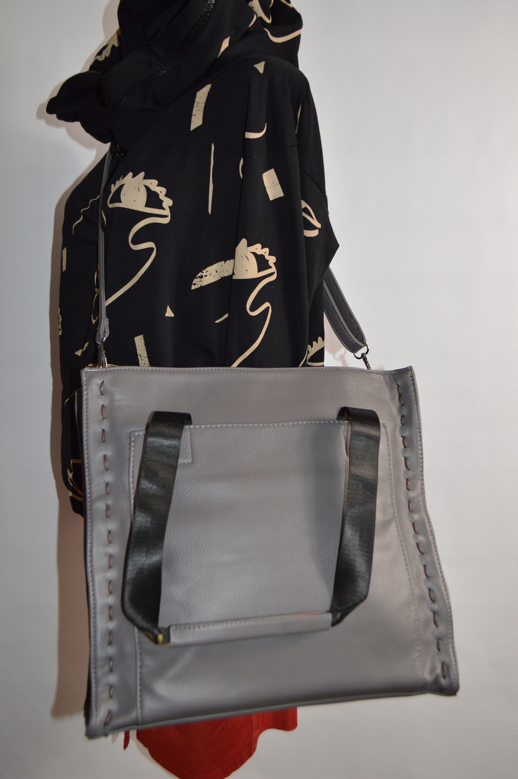 DAMSKA DUŻA KLASYCZNA TOREBKA WOREK SHOOPER BAG Kolor okuć srebrny