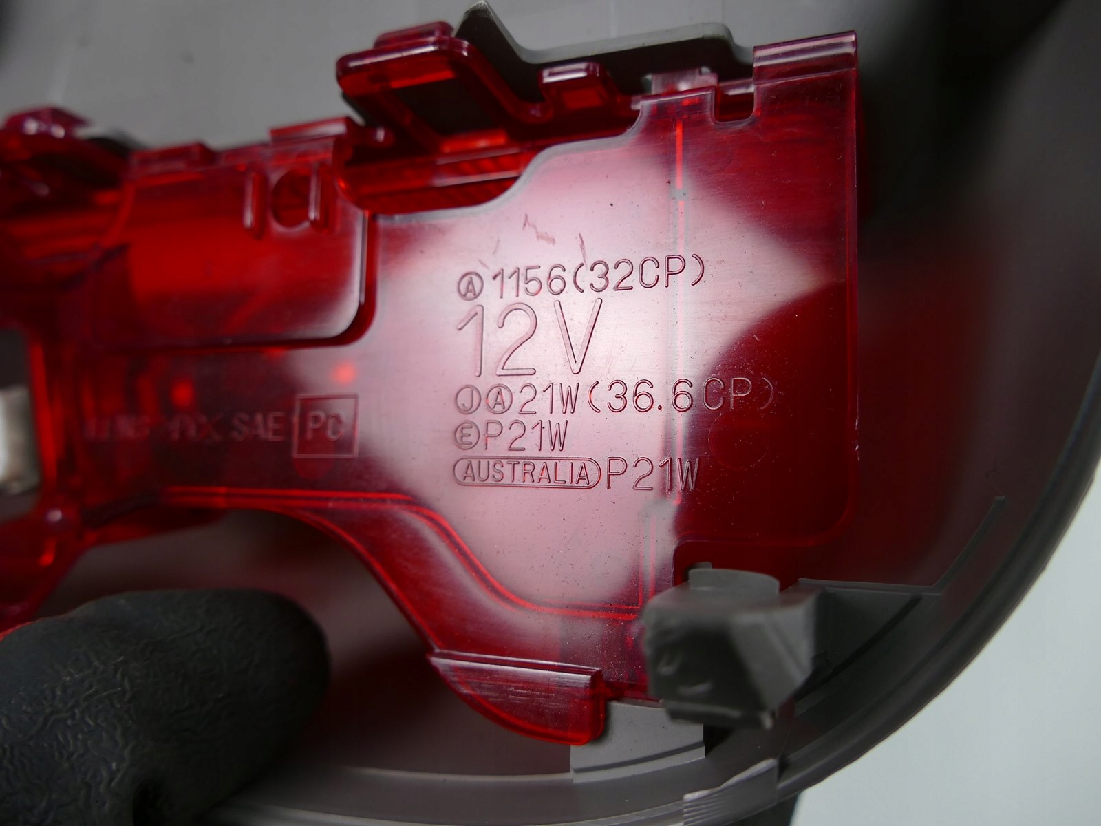MAZDA 626 GF sedan TRZECI STOP light STOPU