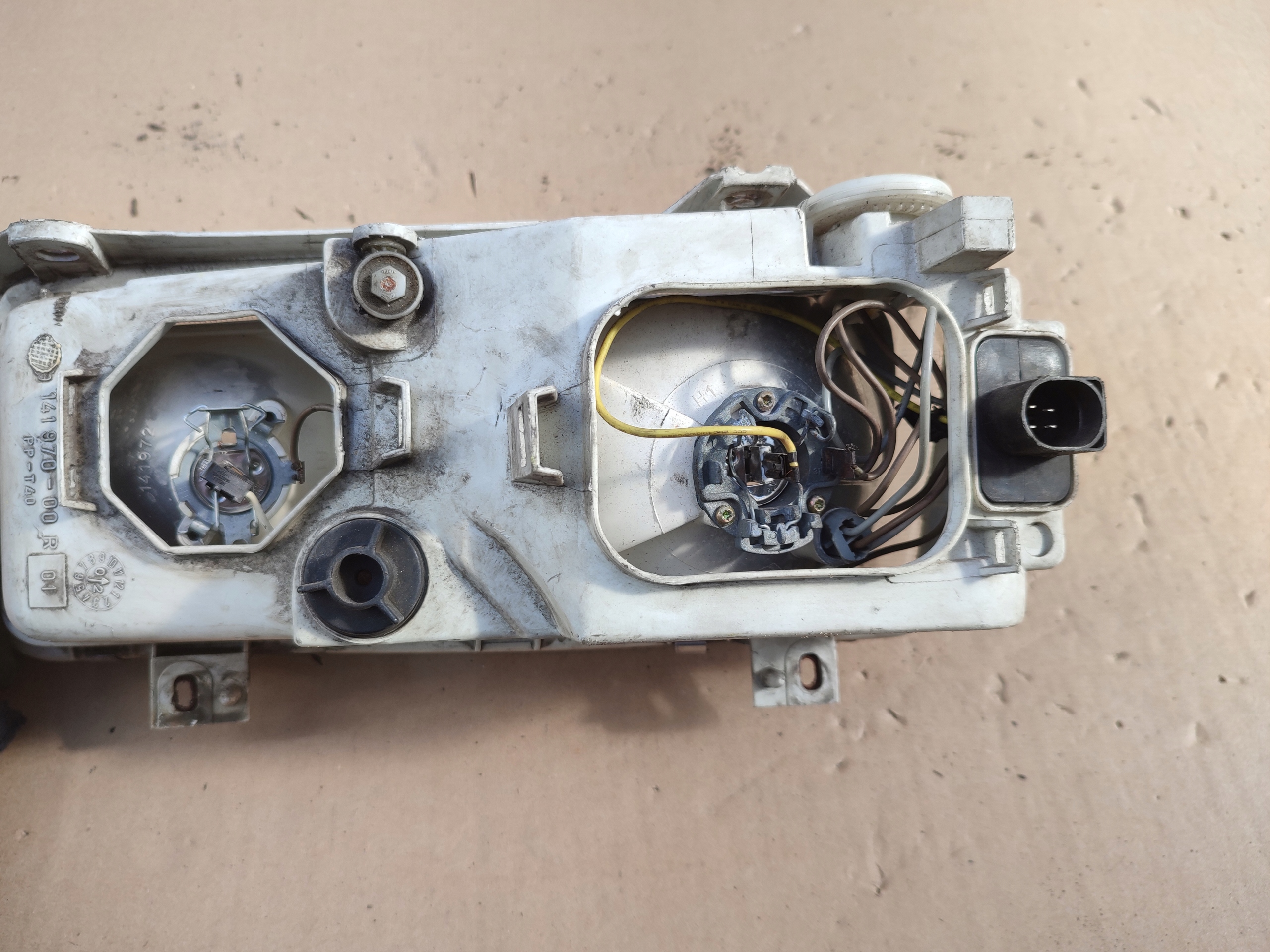 light right front right front Volkswagen Passat B4 141970-00