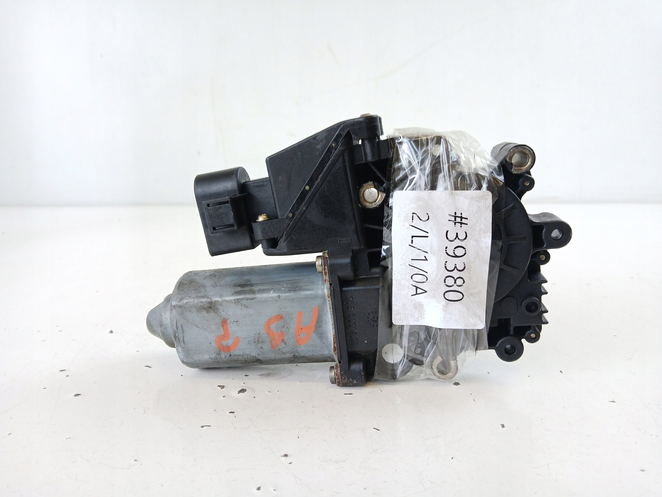 AUDI A6 C5 A3 8L mini motor windows right front 114180-101