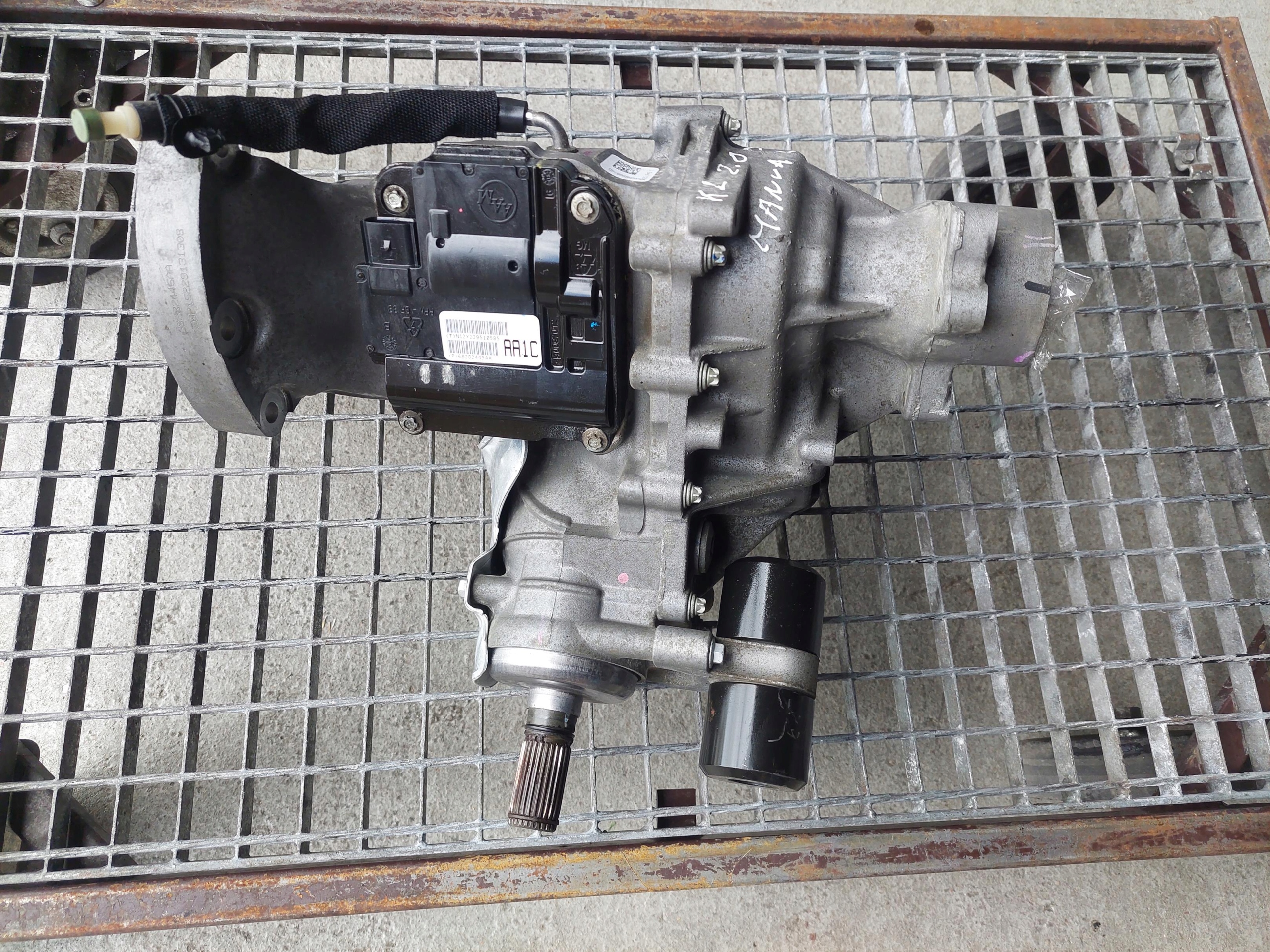 REDUKTOR gearboxes MANUAL 68282445AA JEEP CHEROKEE V KL 2.0 CRD MTJ