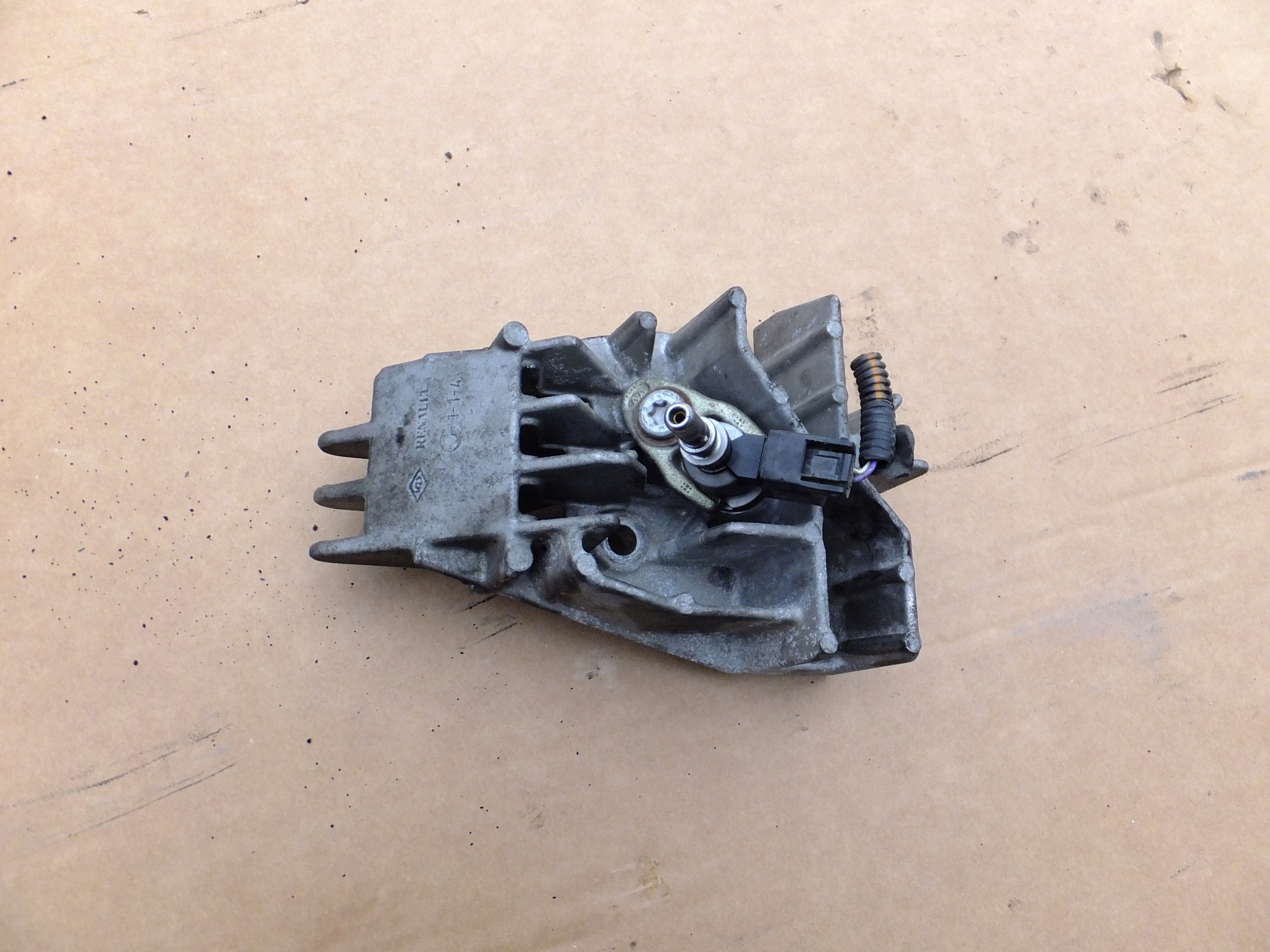 Einspritzdüse dpf renault megane III 1,5 dci 8200769153