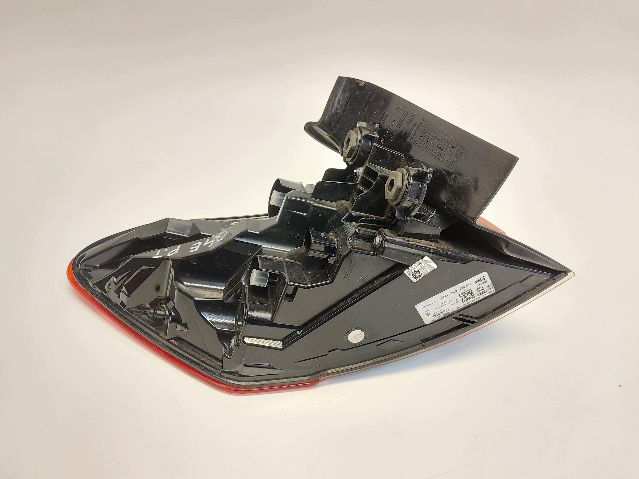 Audi Q4 89A 45 E-TRON , SUV, 2023, light right rear part 89A945070