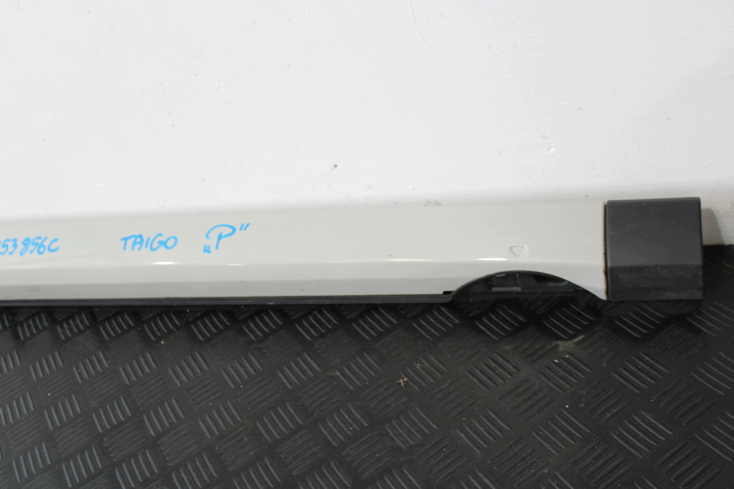 cap threshold threshold right 2G7853856C VW TAIGO 2G7 R-LINE