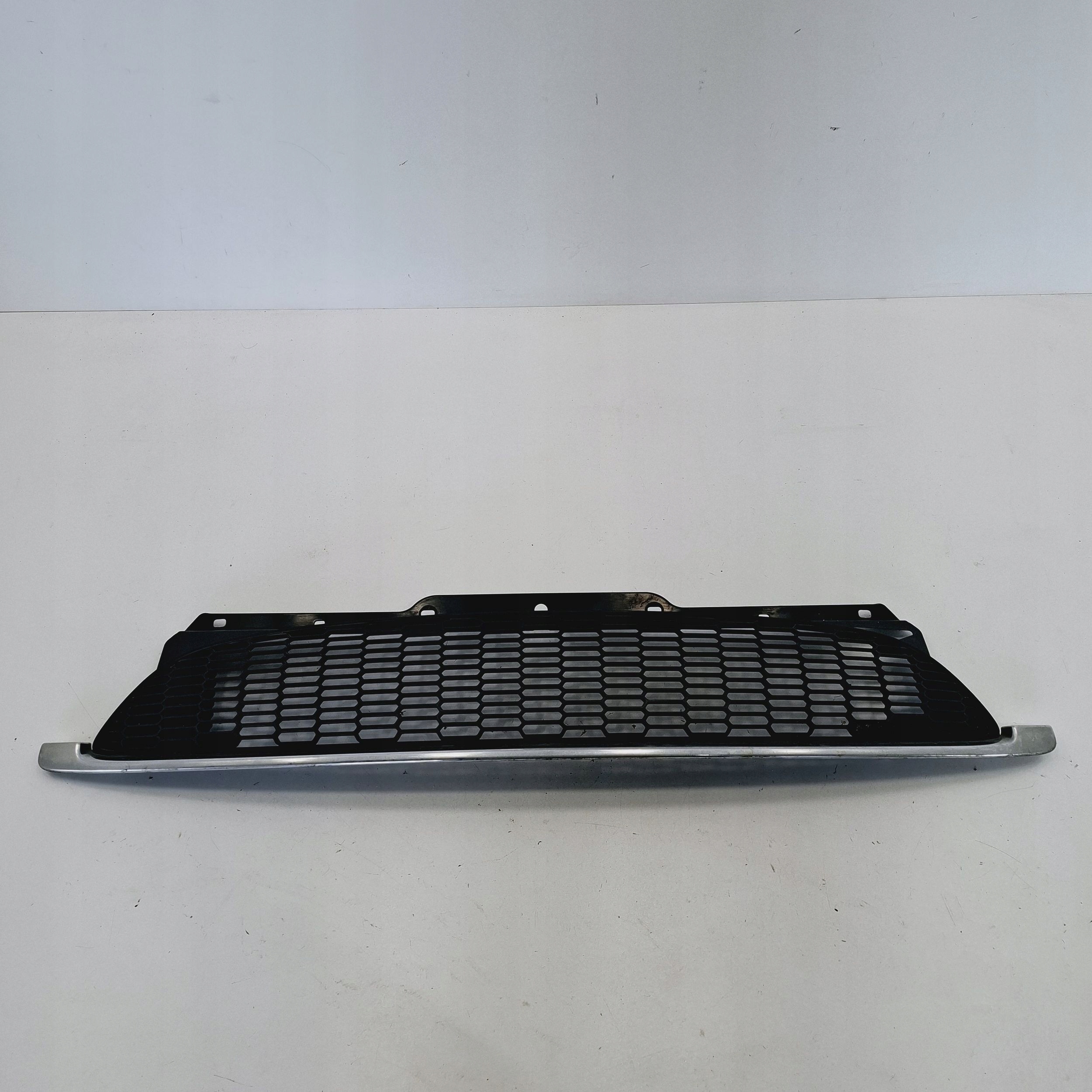 решетка радиатора в бампер перед MINI COOPER s R56 7209903