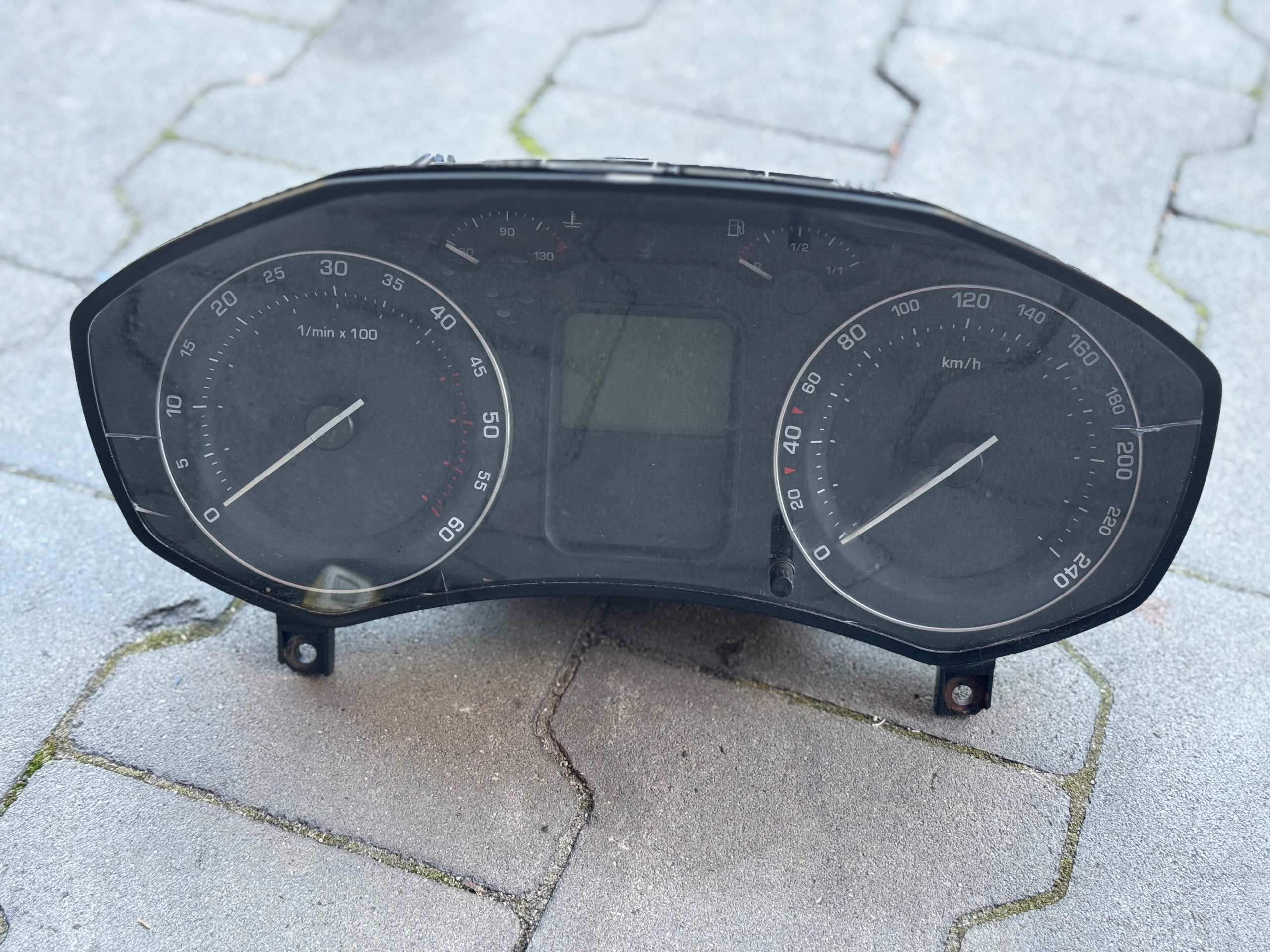 dials dials SKODA OCTAVIA II 1Z0920812H EUROPA