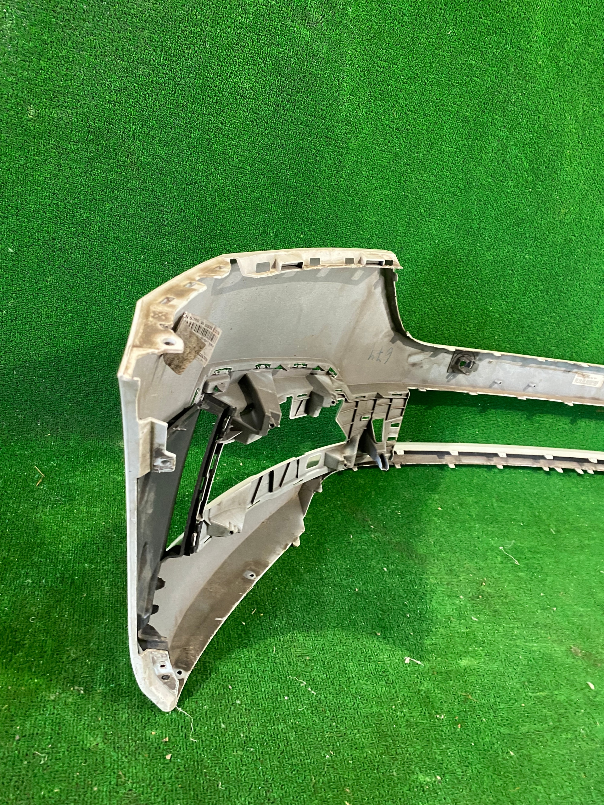 Frontstoßstange vorne SKODA OCTAVIA IV