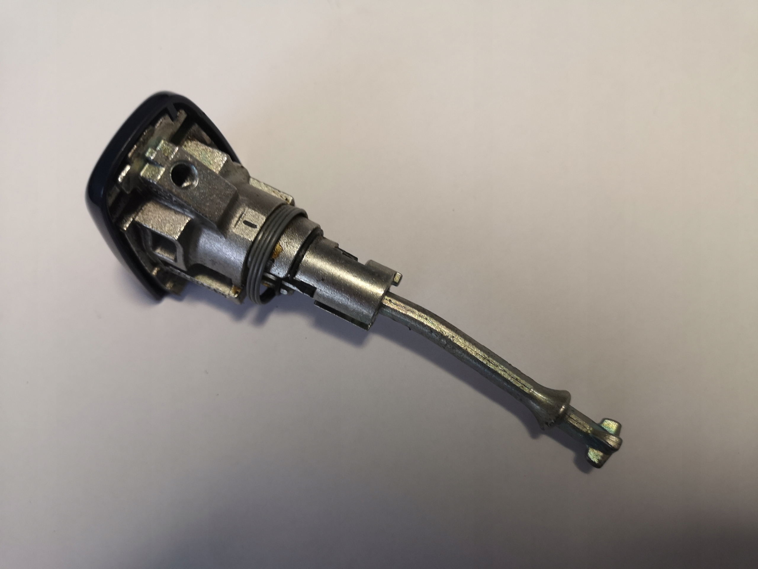 Левый замок двери TOYOTA AVENSIS T27 T29 EU