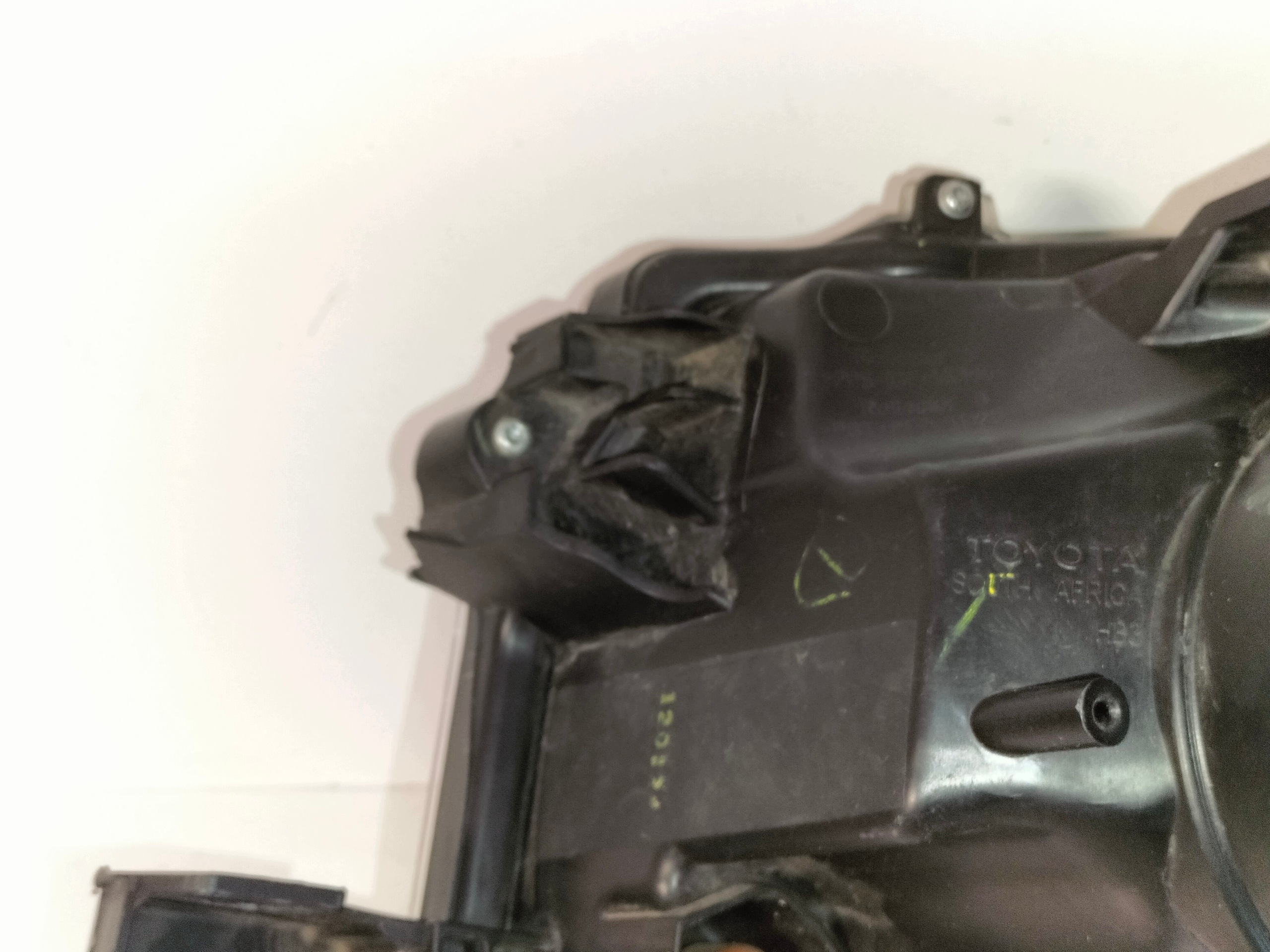 light front reflektor right TOYOTA HILUX VIII LIFT 20