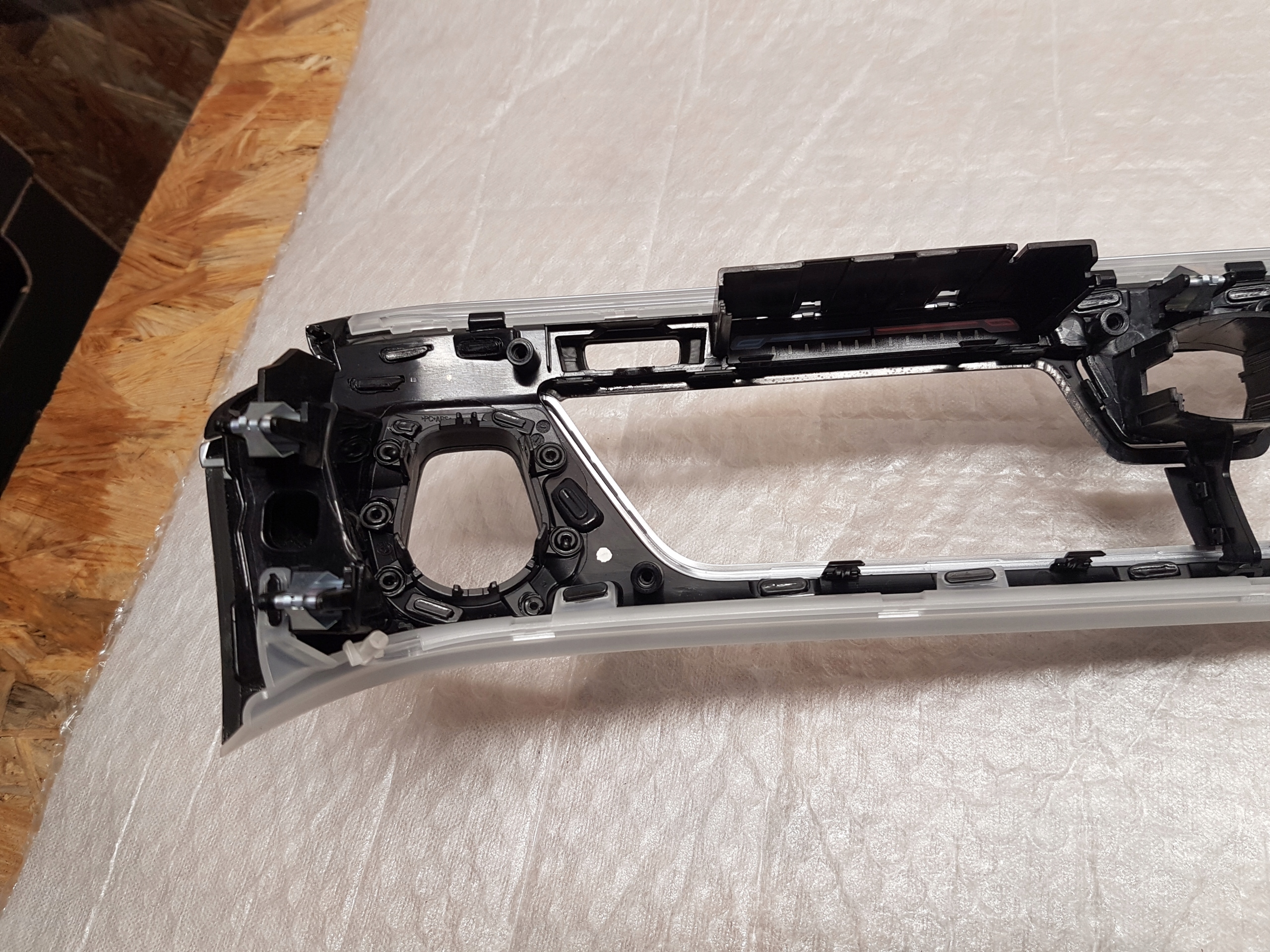 Moulage DEKOR Console BMW G11 G12 8077736