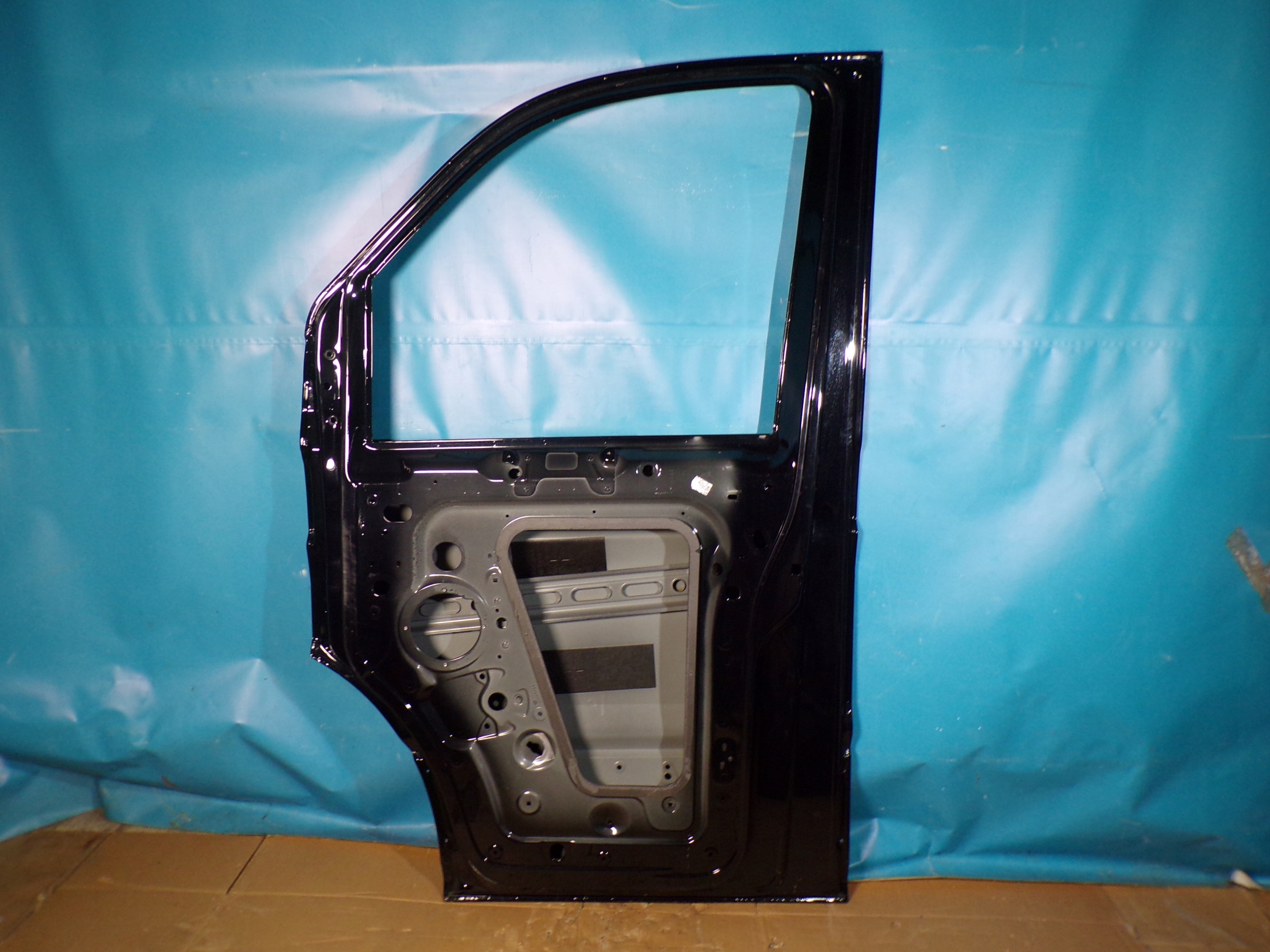 VW CRAFTER 2 II MAN TGE 2017- door front right front right black,