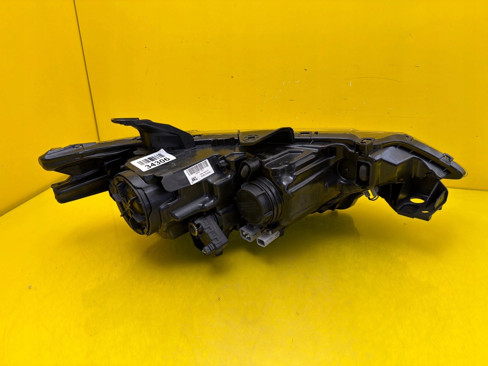light left Mitsubishi Outlander III Full Led 8301C8-63