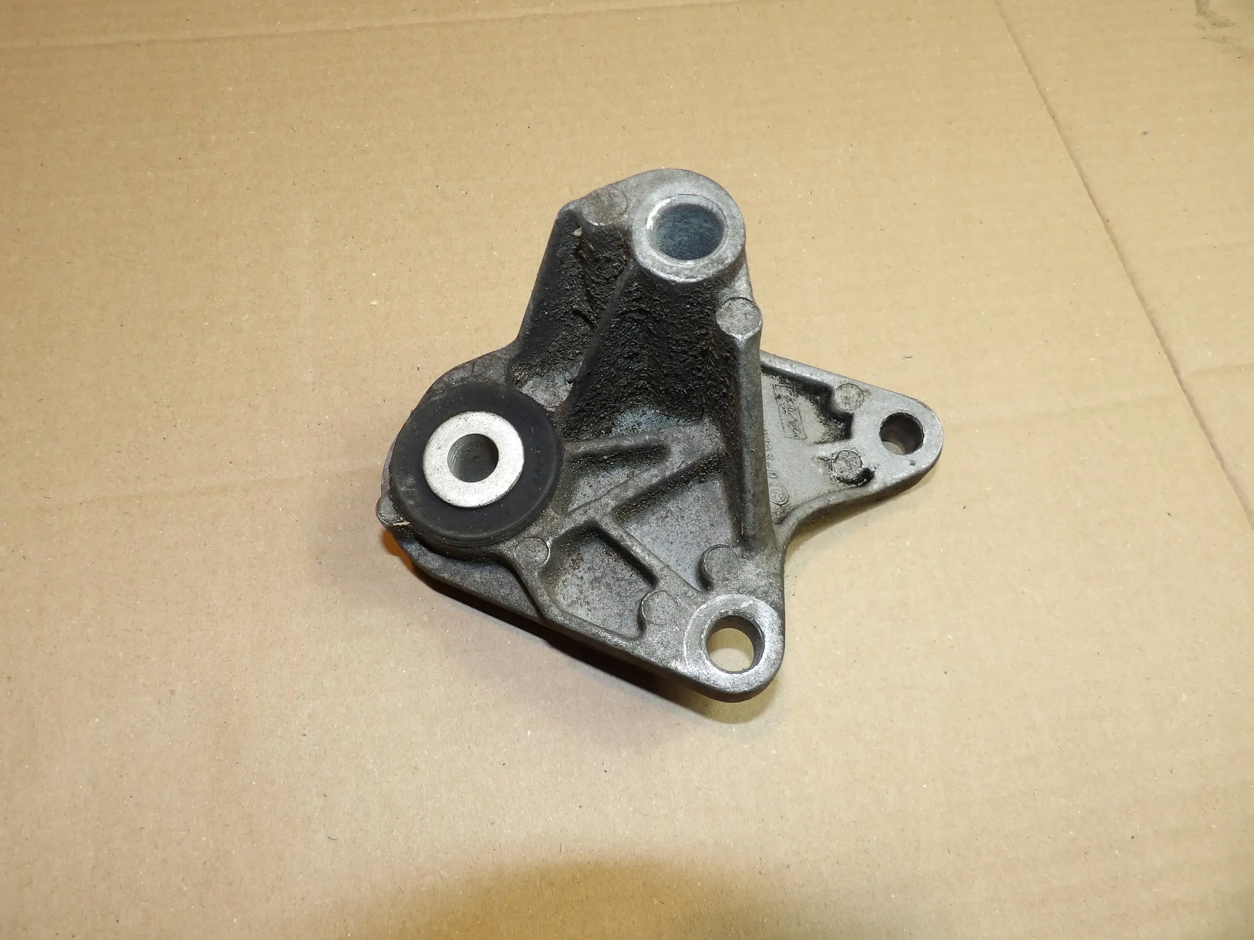 FORD FOCUS MK3 1.6 ECOBOOST holder gearbox mount