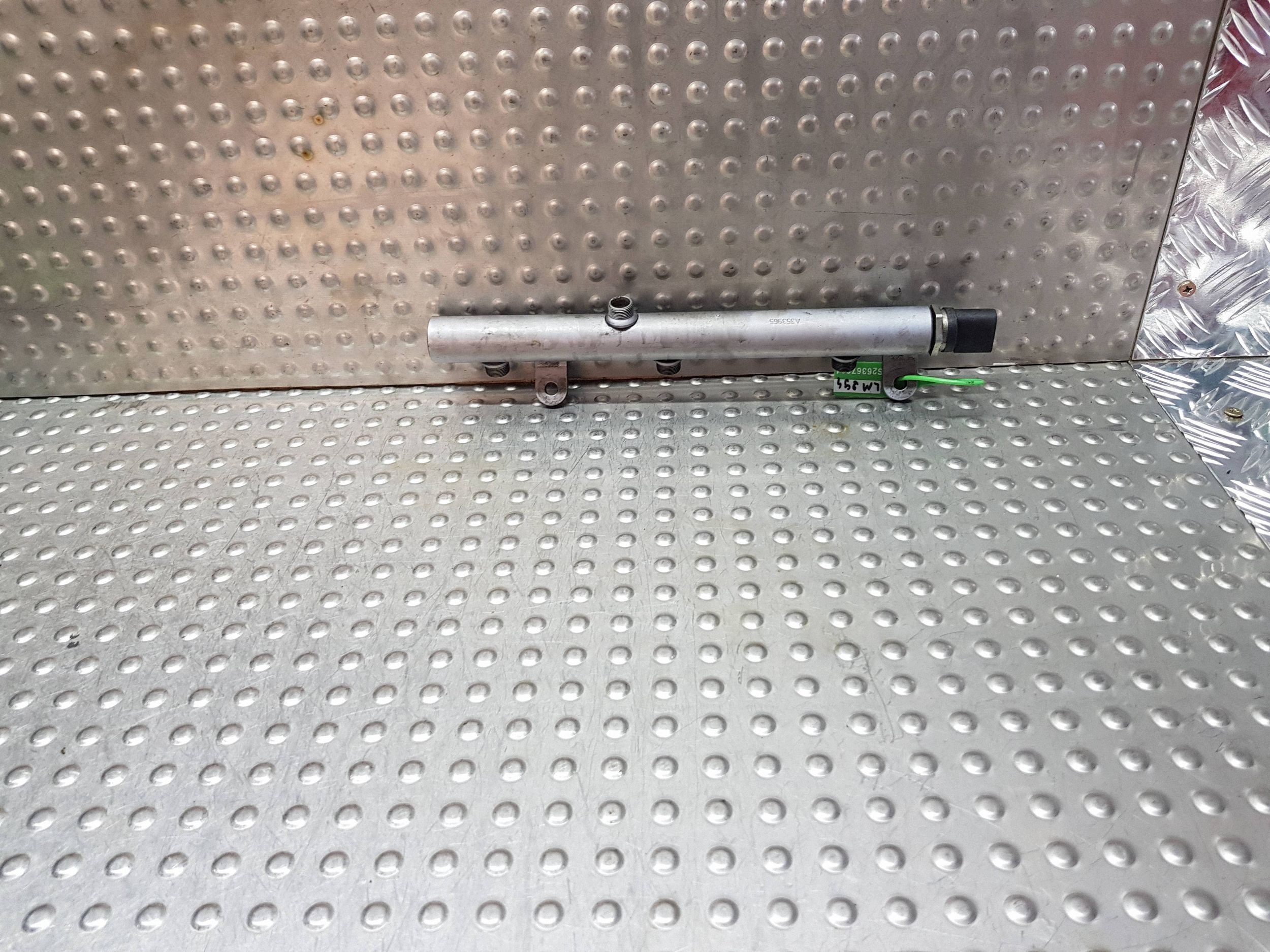 injection ramp right sensor A6420702695 MERCEDES GL X164 W221 3.0 CDI