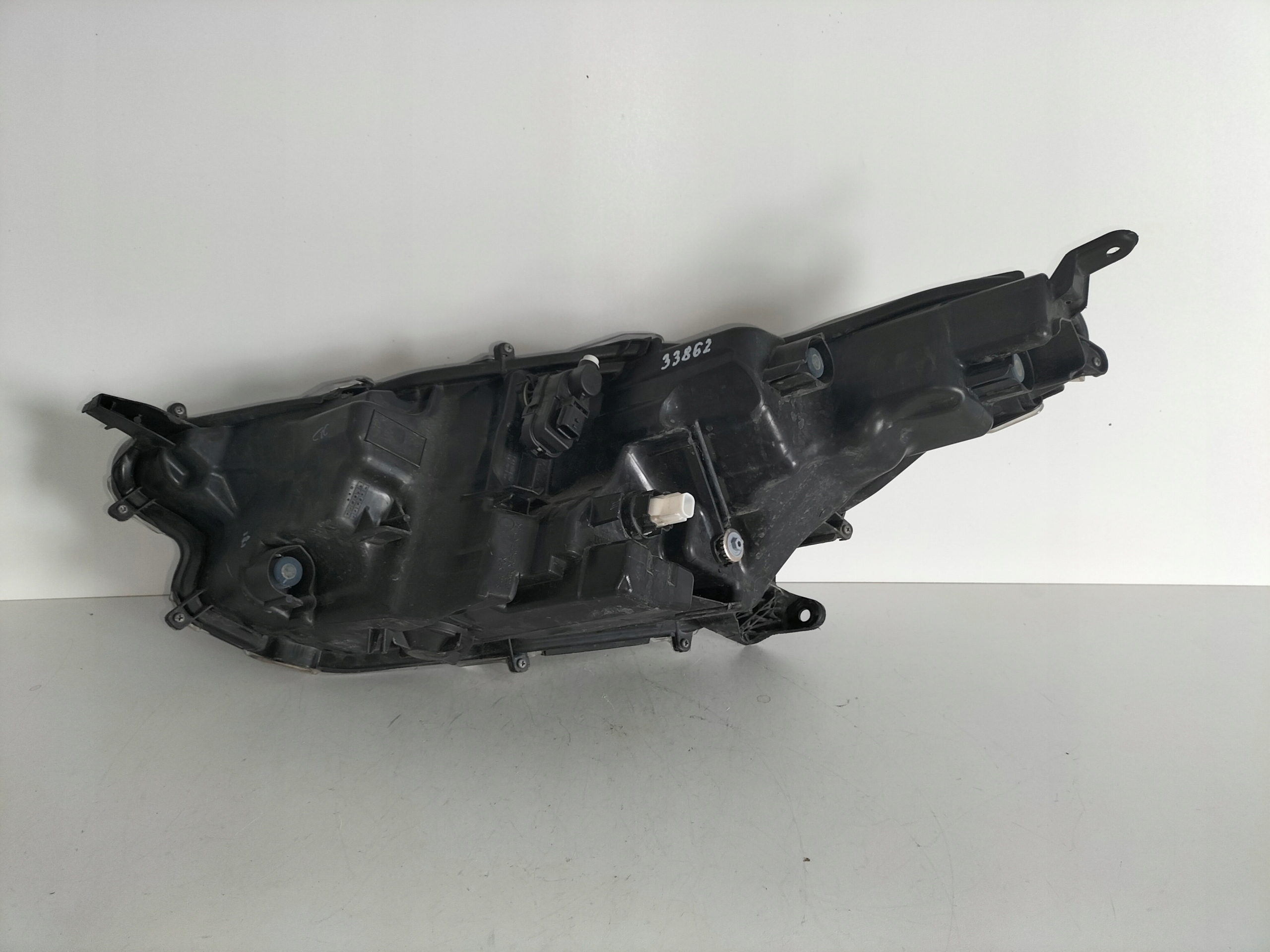 light front reflektor right TOYOTA YARIS 4 IV 20- FULL LED