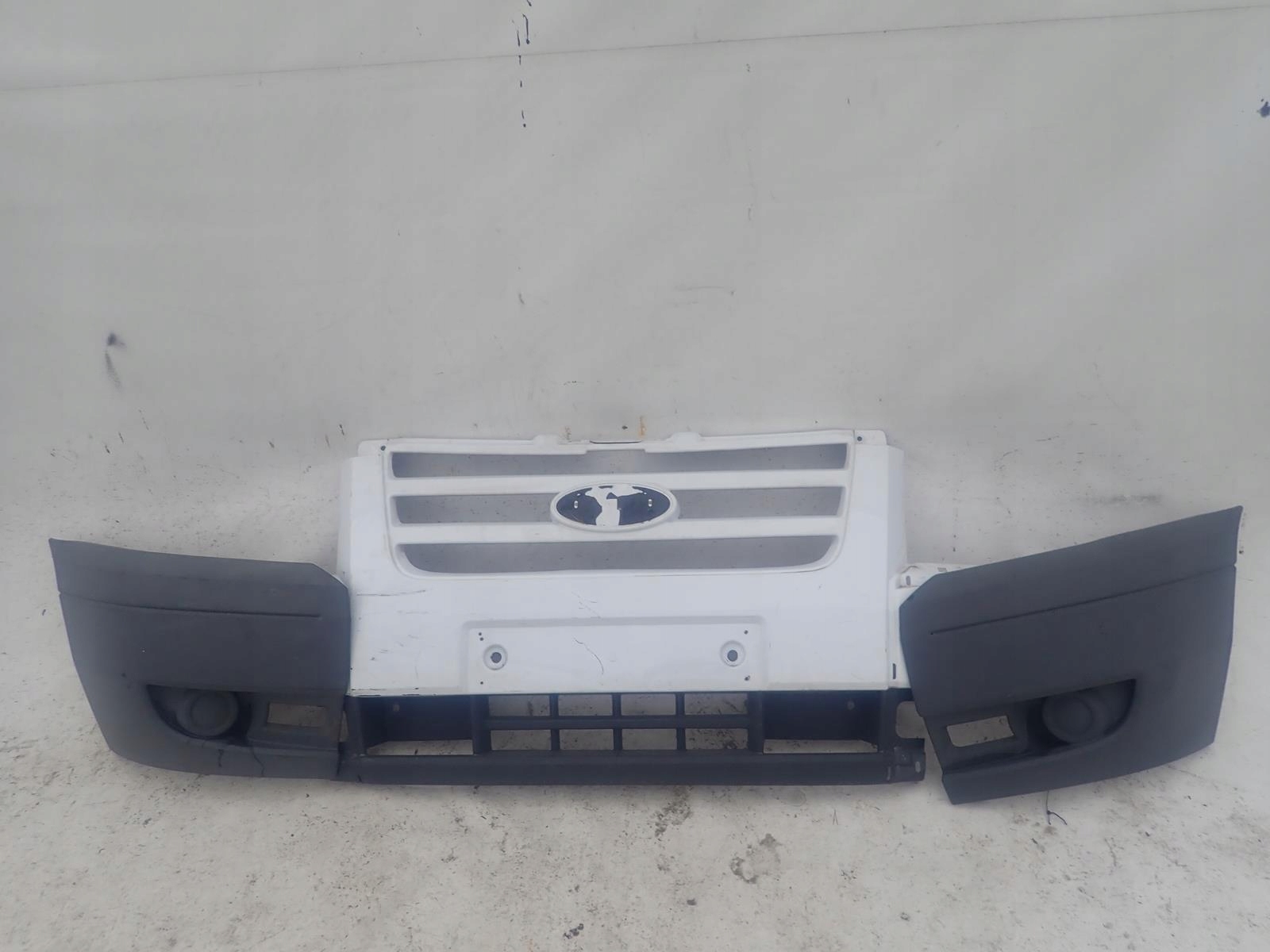 FORD TRANSIT V 5 LIFT 06-13 nárazník předek přední