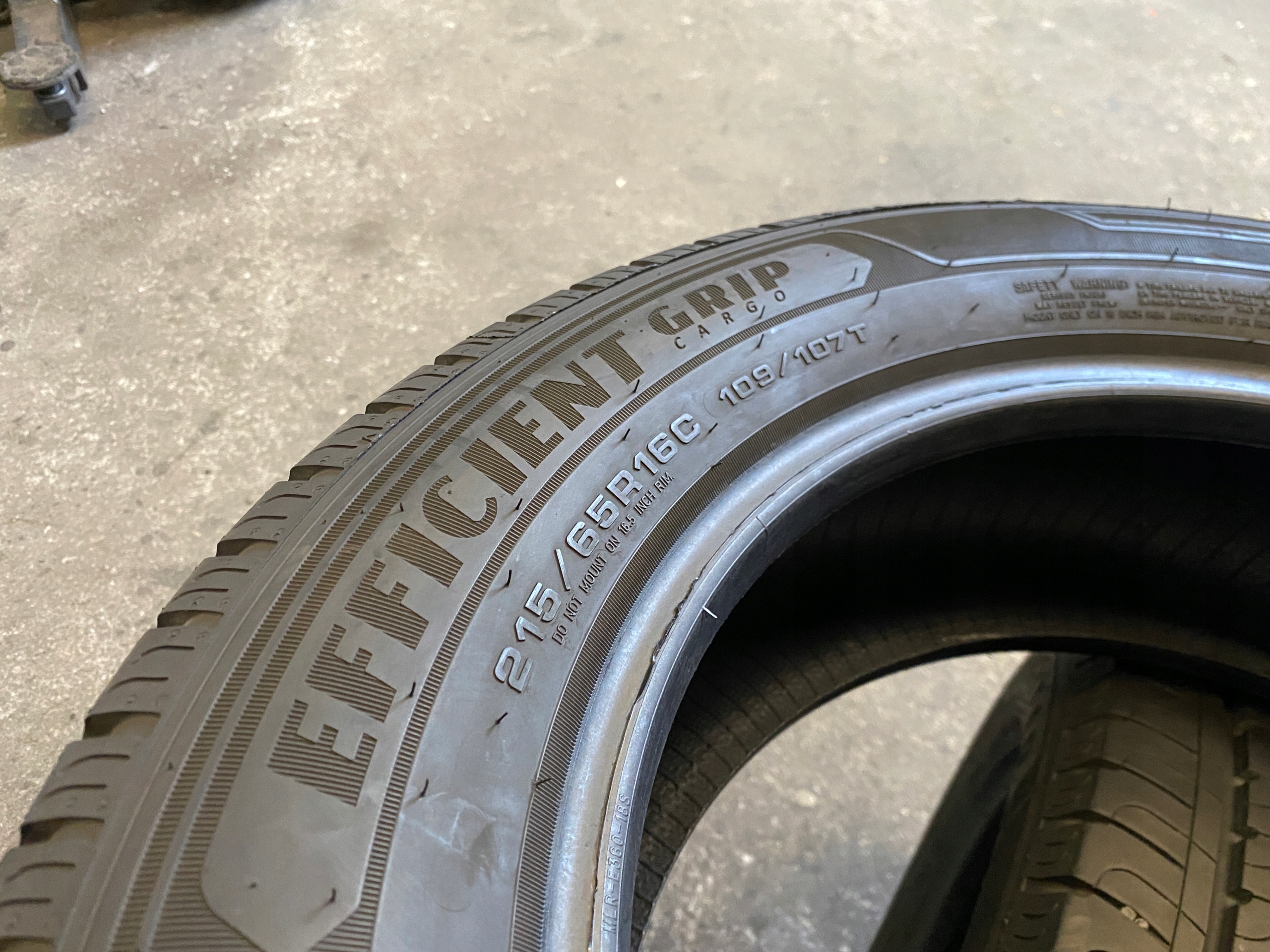 2 tyres summer 215/65R16C Goodyear EfficientGrip Cargo as new 8mm