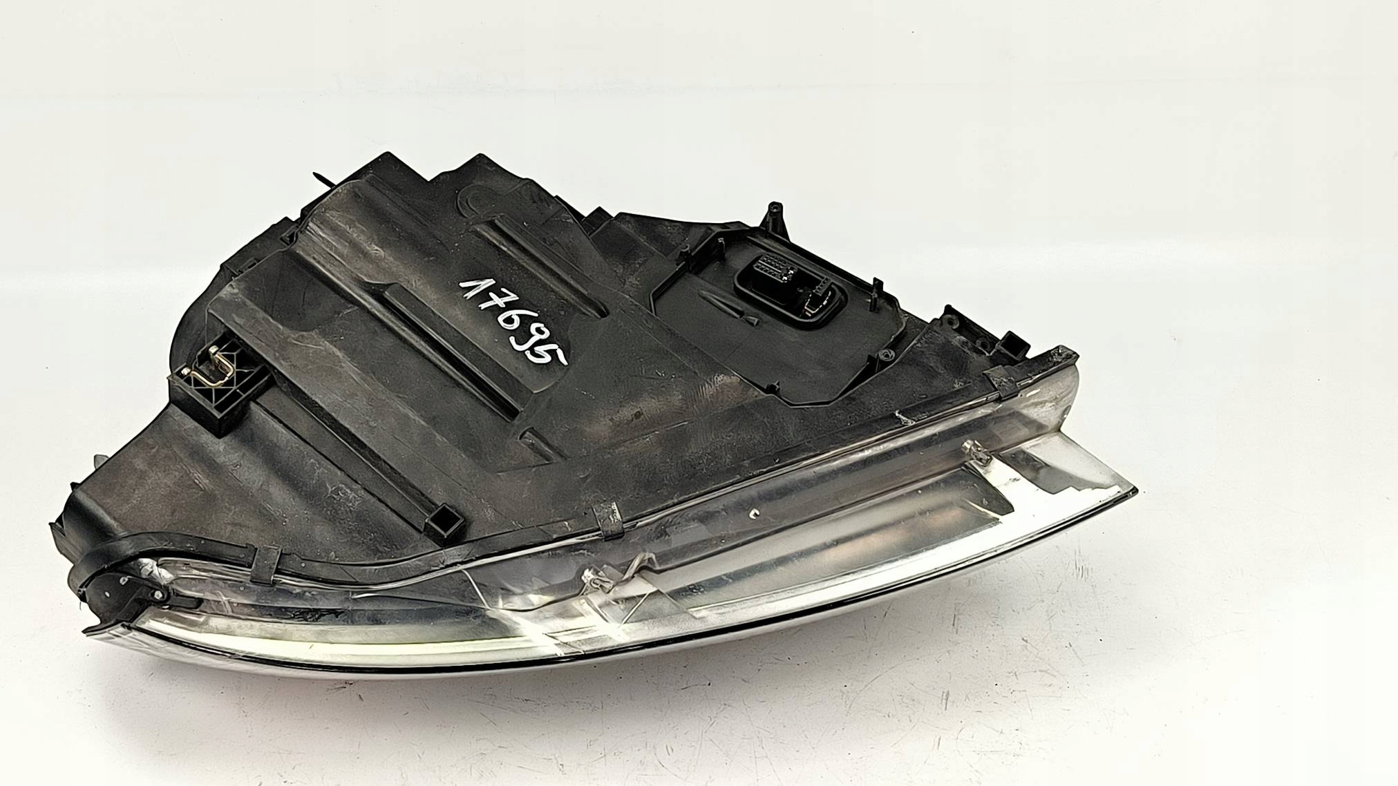 light left front 8E0941003AM AUDI A4 B7