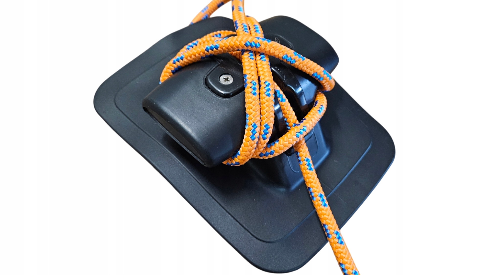 Knaga zaciskowa na linę z blokadą do pontonu