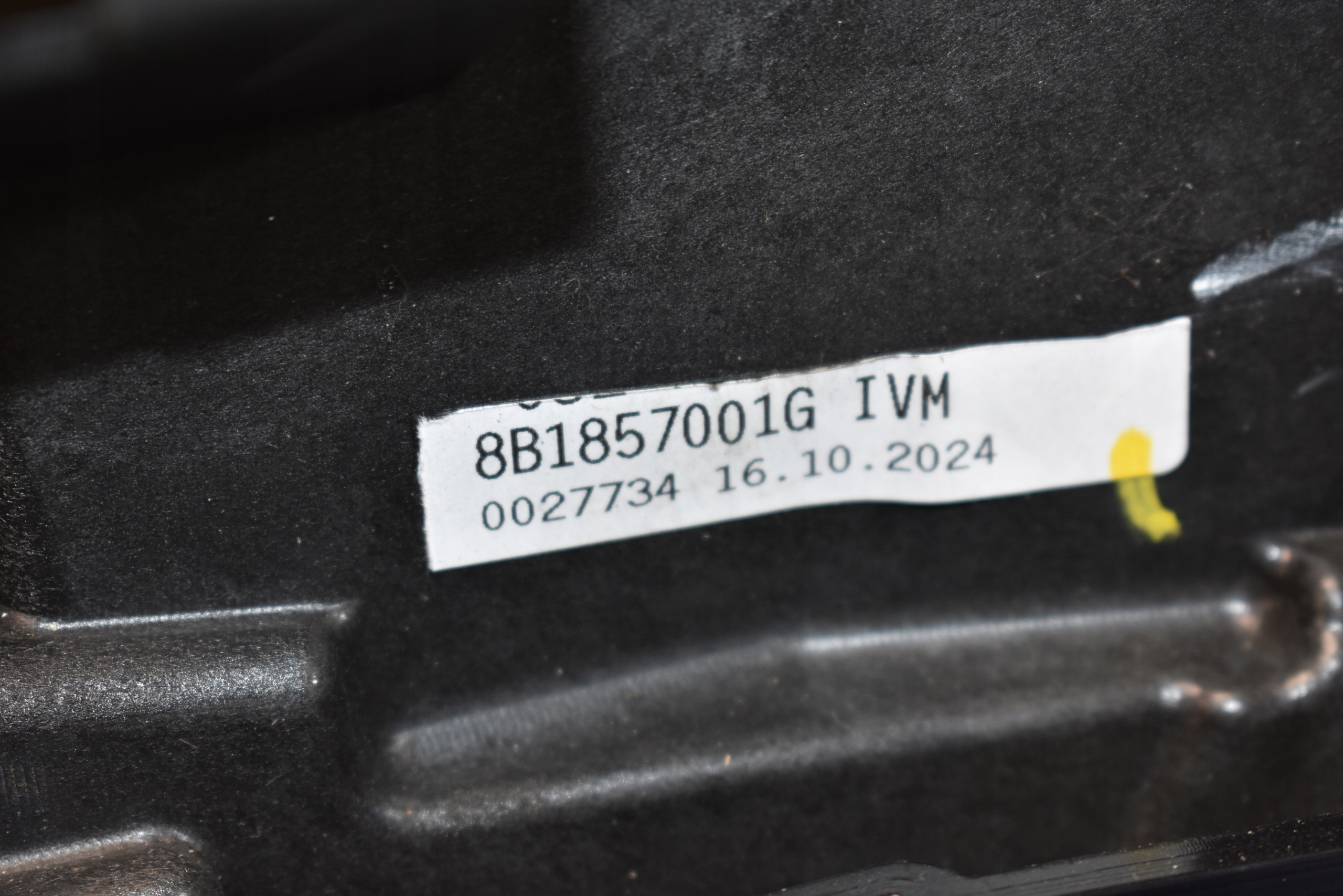 IDEALNY KPL. console HEAD-UP AUDI A5 B10 1